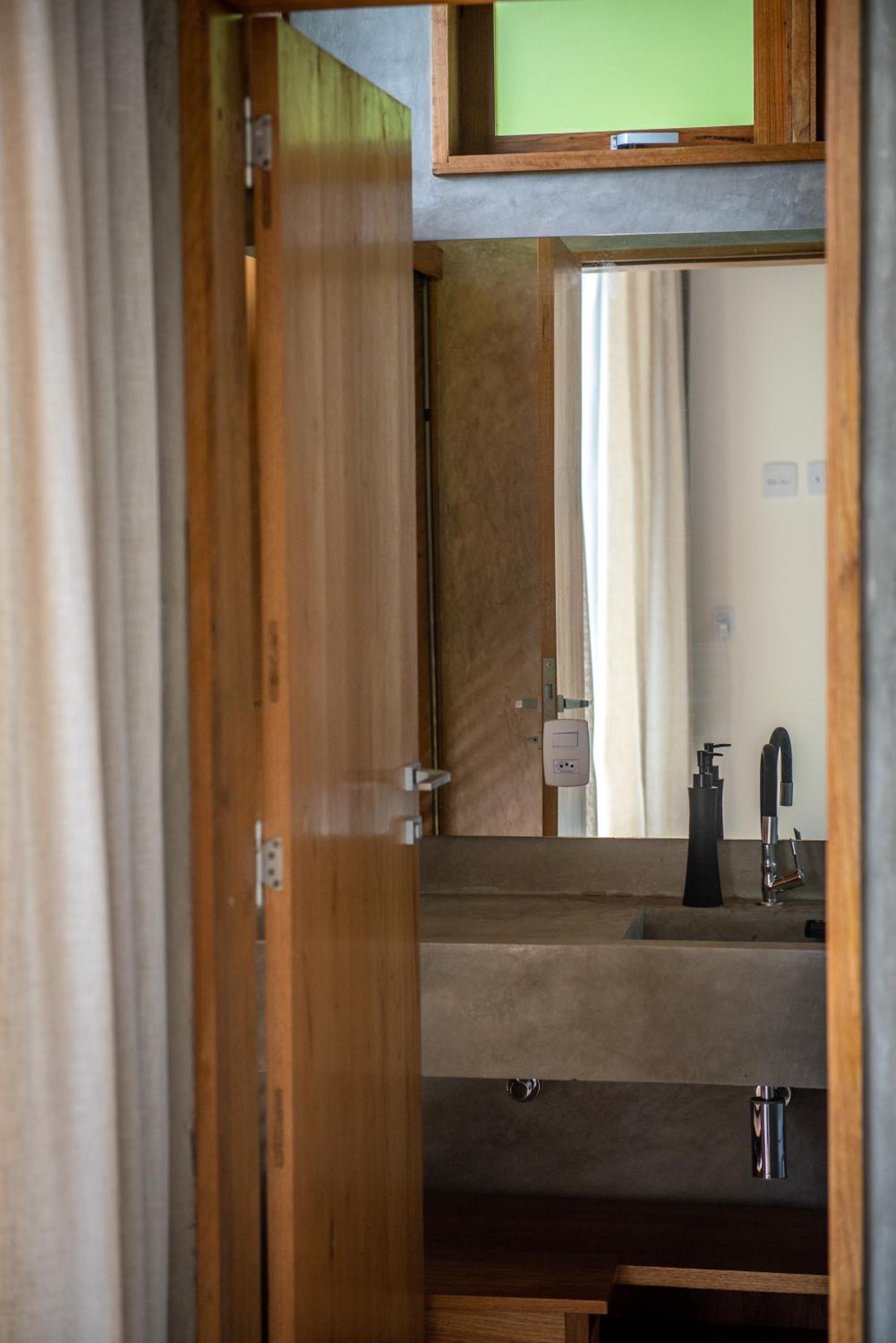 Deluxe Double or Twin Room with Sea View photo 3