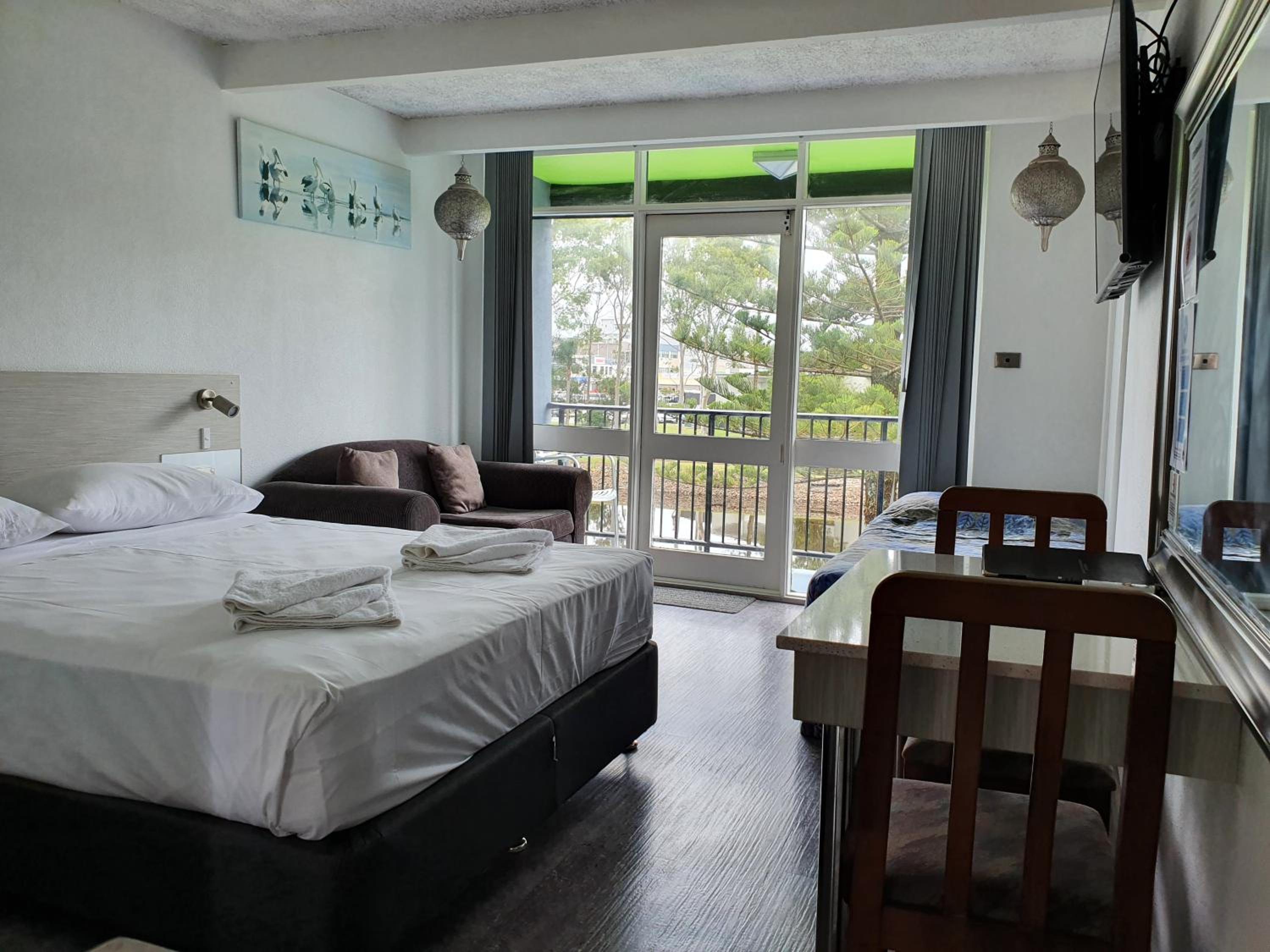 Family Room with Side Sea View photo 2