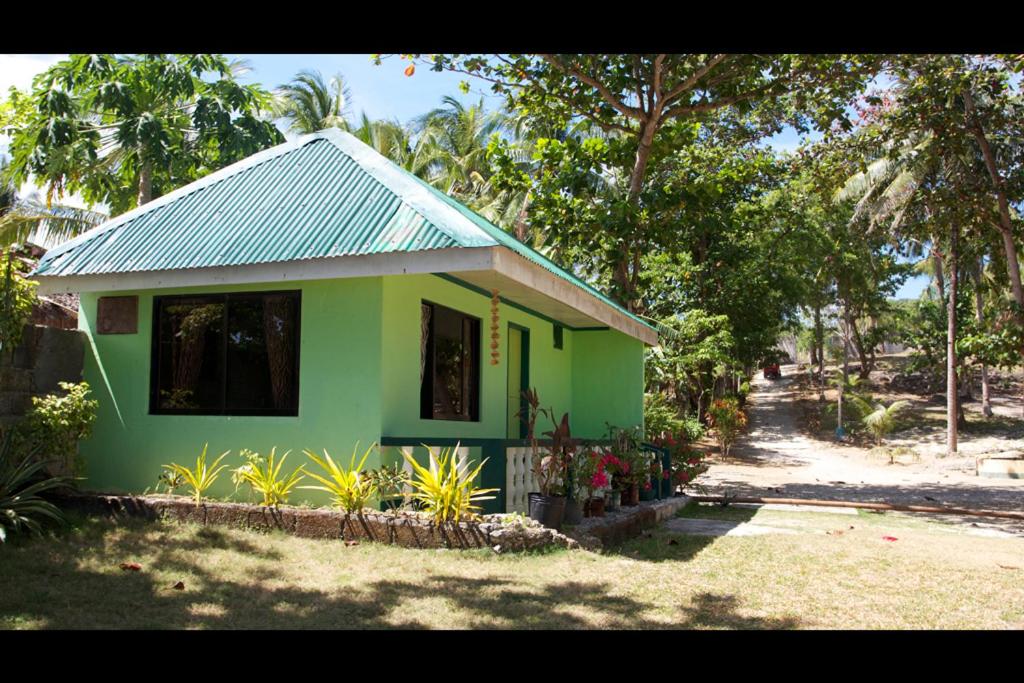 Bungalow with Sea View - Photo 10