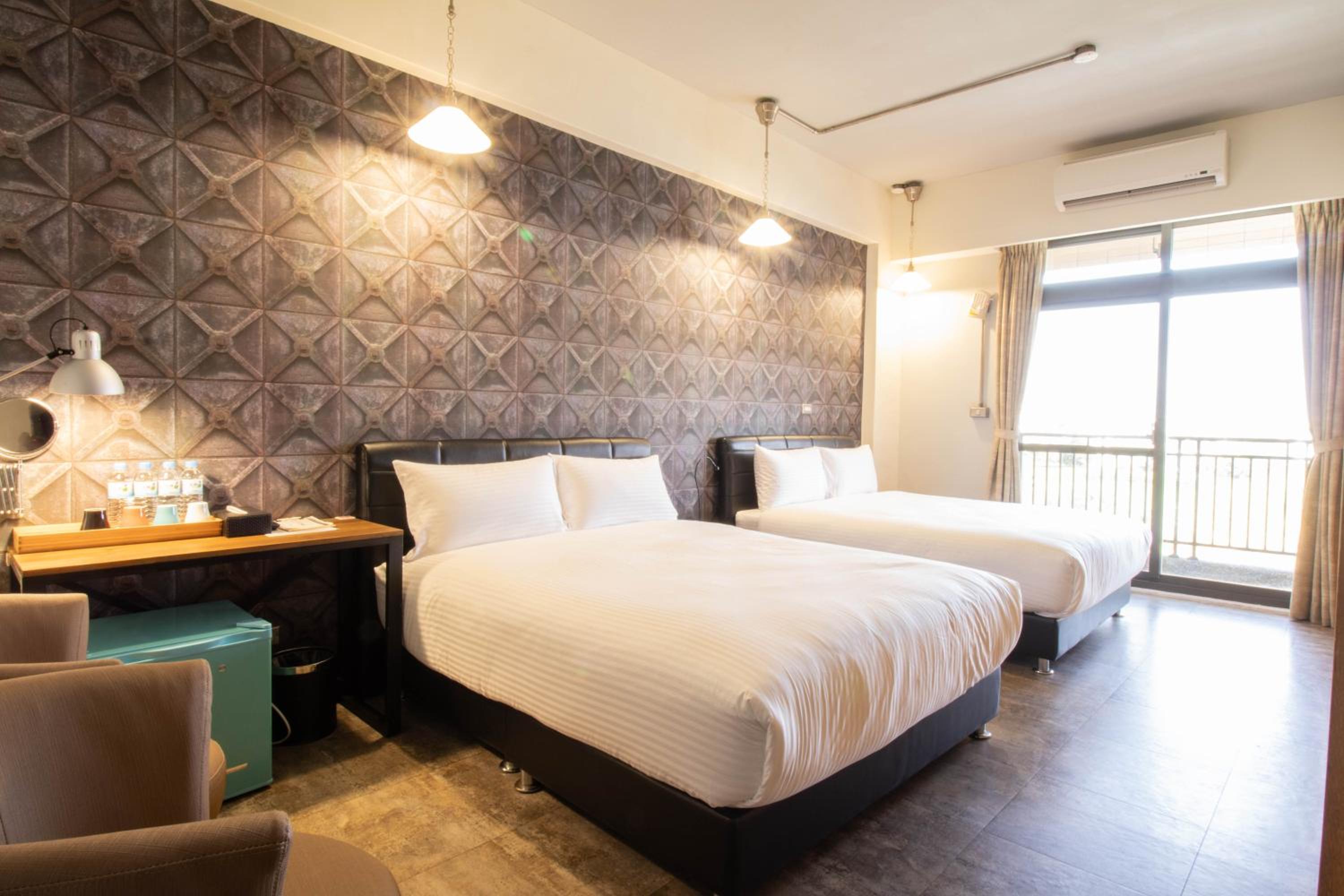 Luxury Quadruple Room5 photo 1