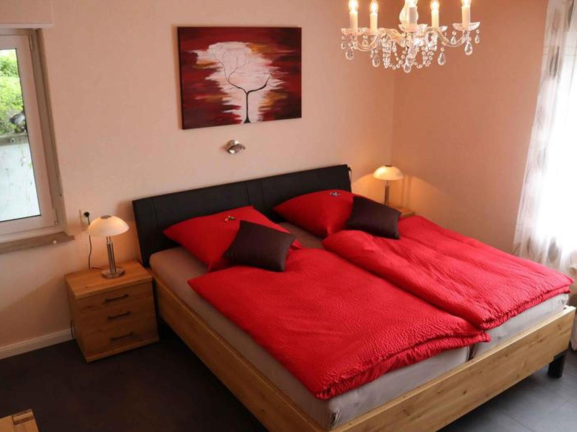 Three-Bedroom Apartment with Mountain View