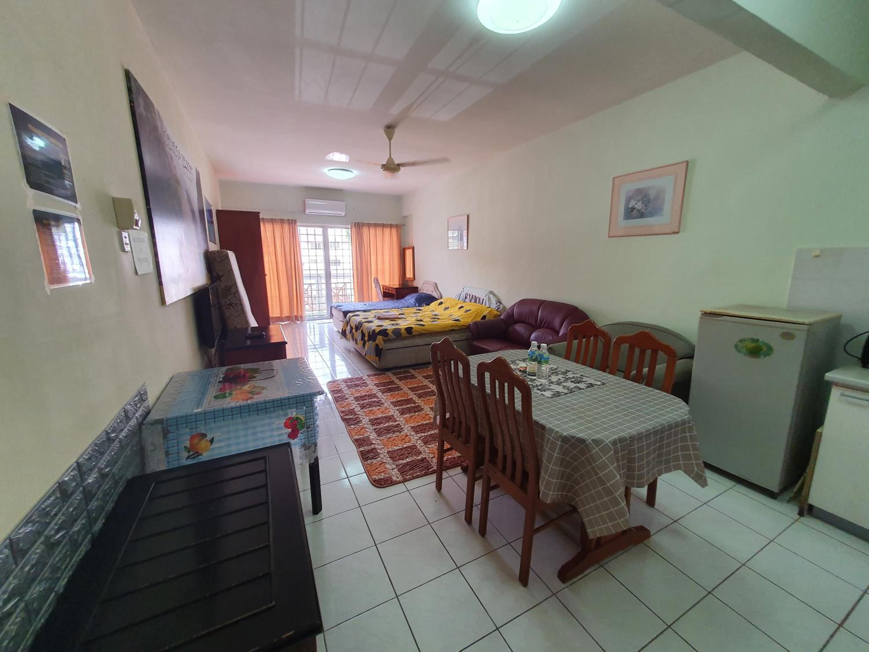 Studio Apartment photo 1