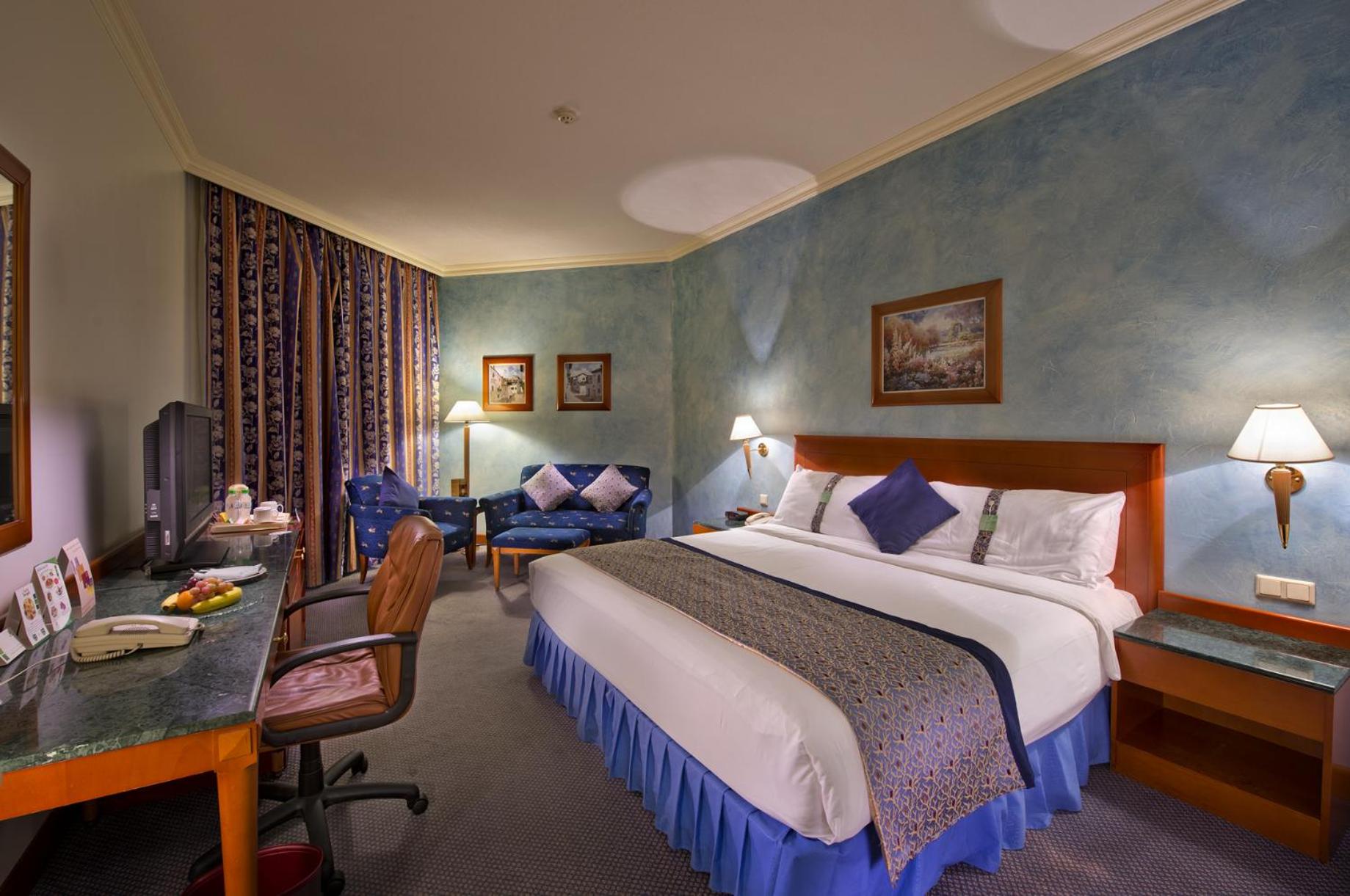 Standard King Room - Photo 1