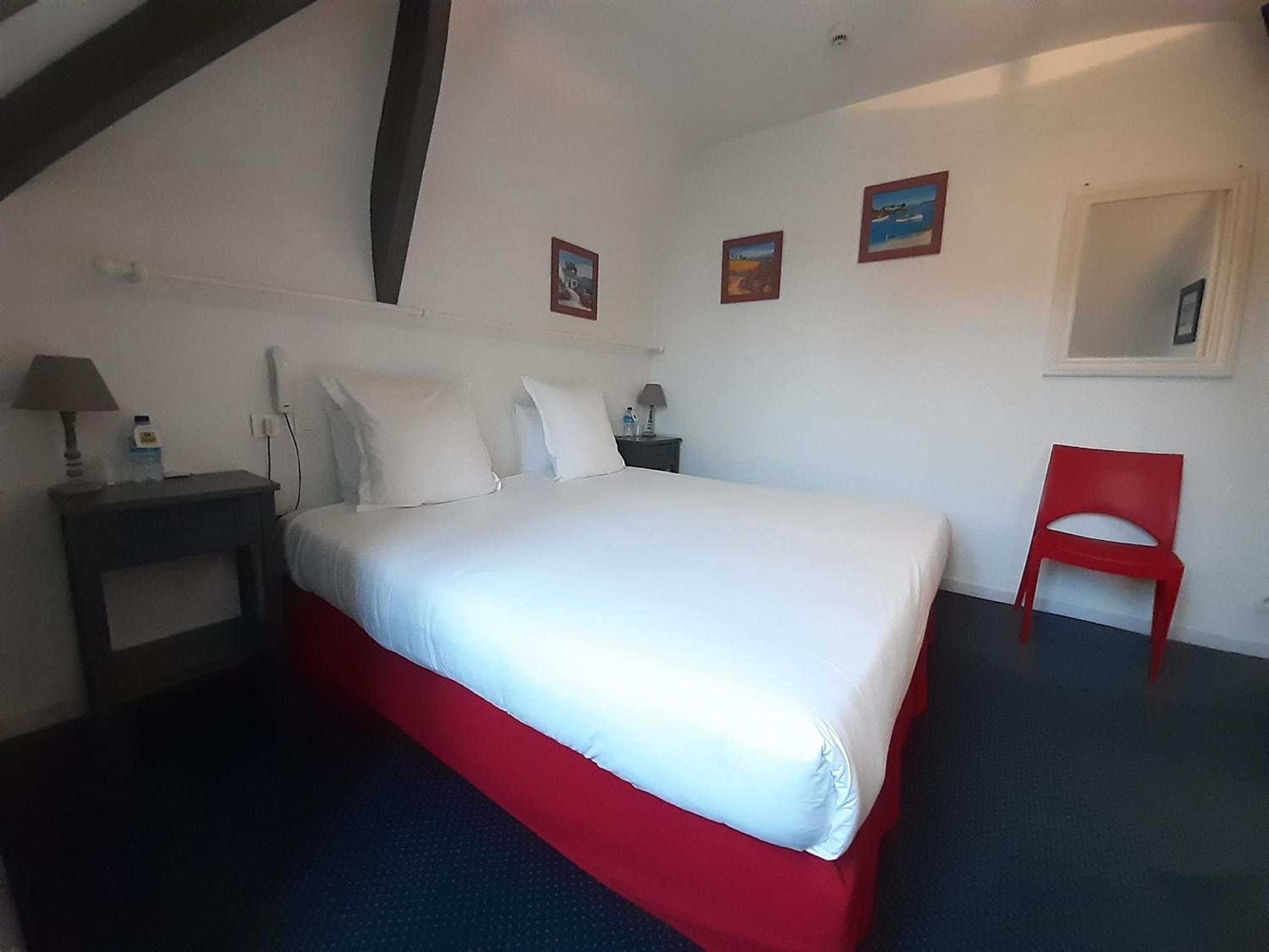 Standard Double Room photo 2