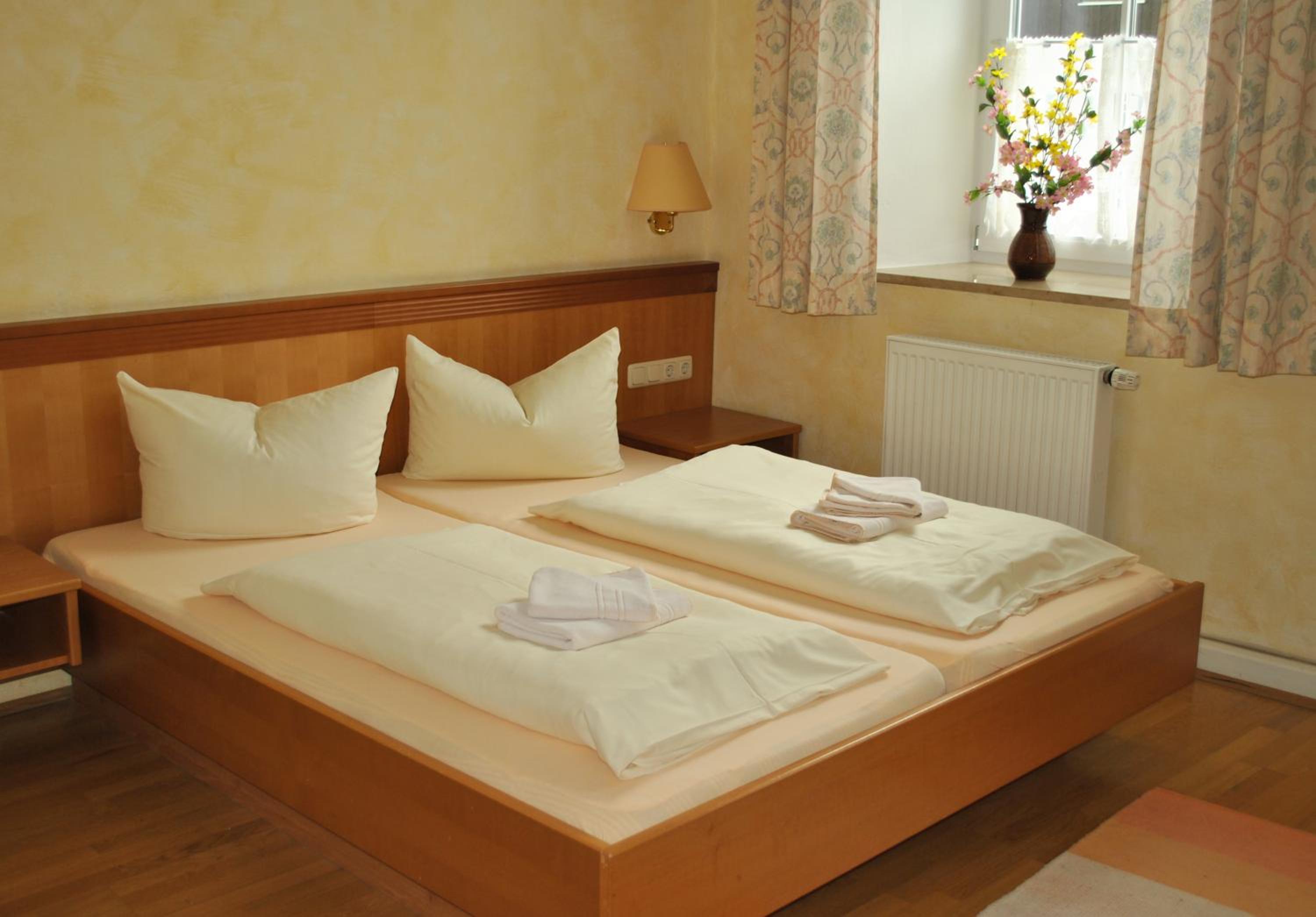 Double Room - Photo 4
