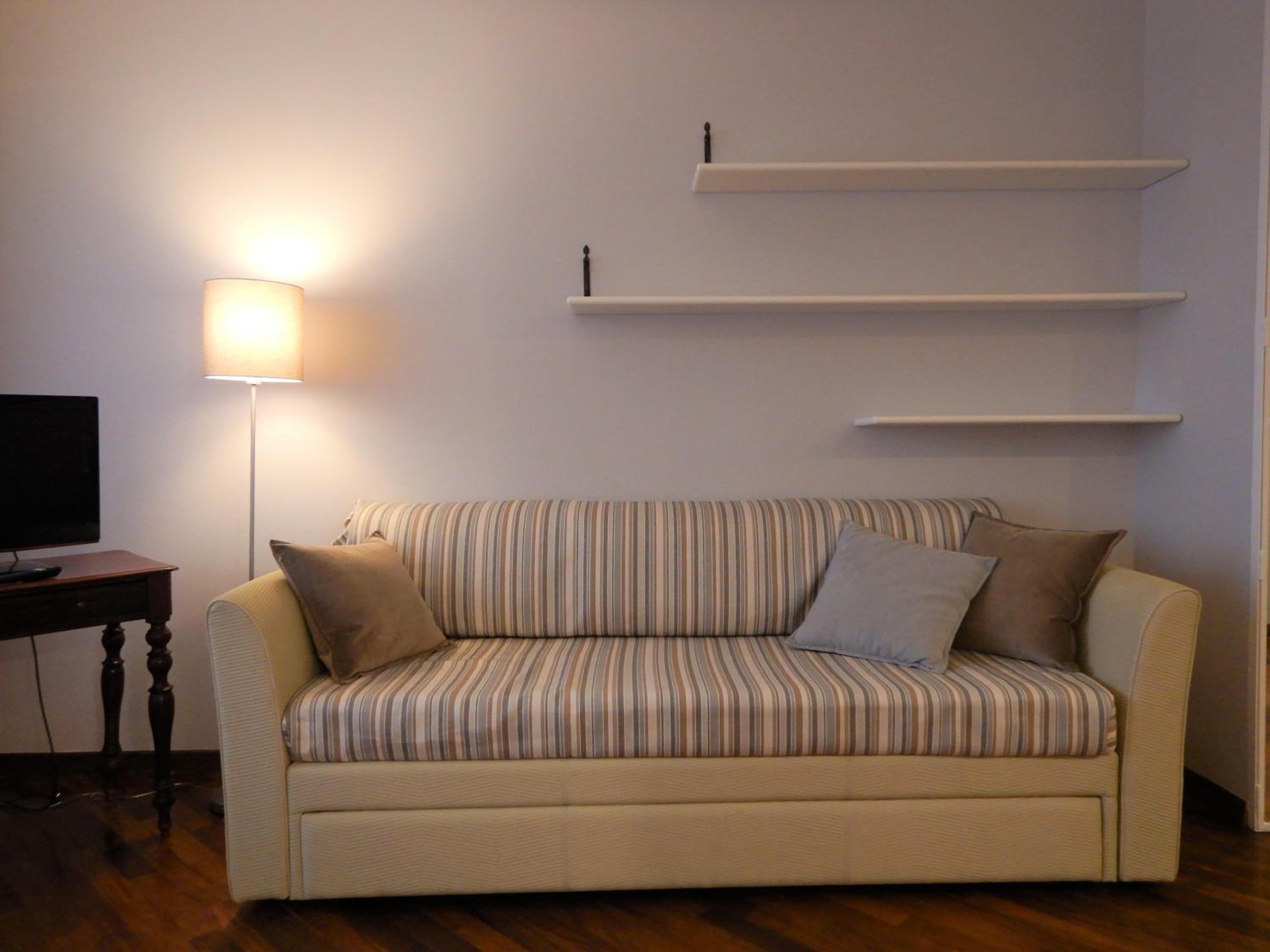 Two-Bedroom Apartment - Photo 18