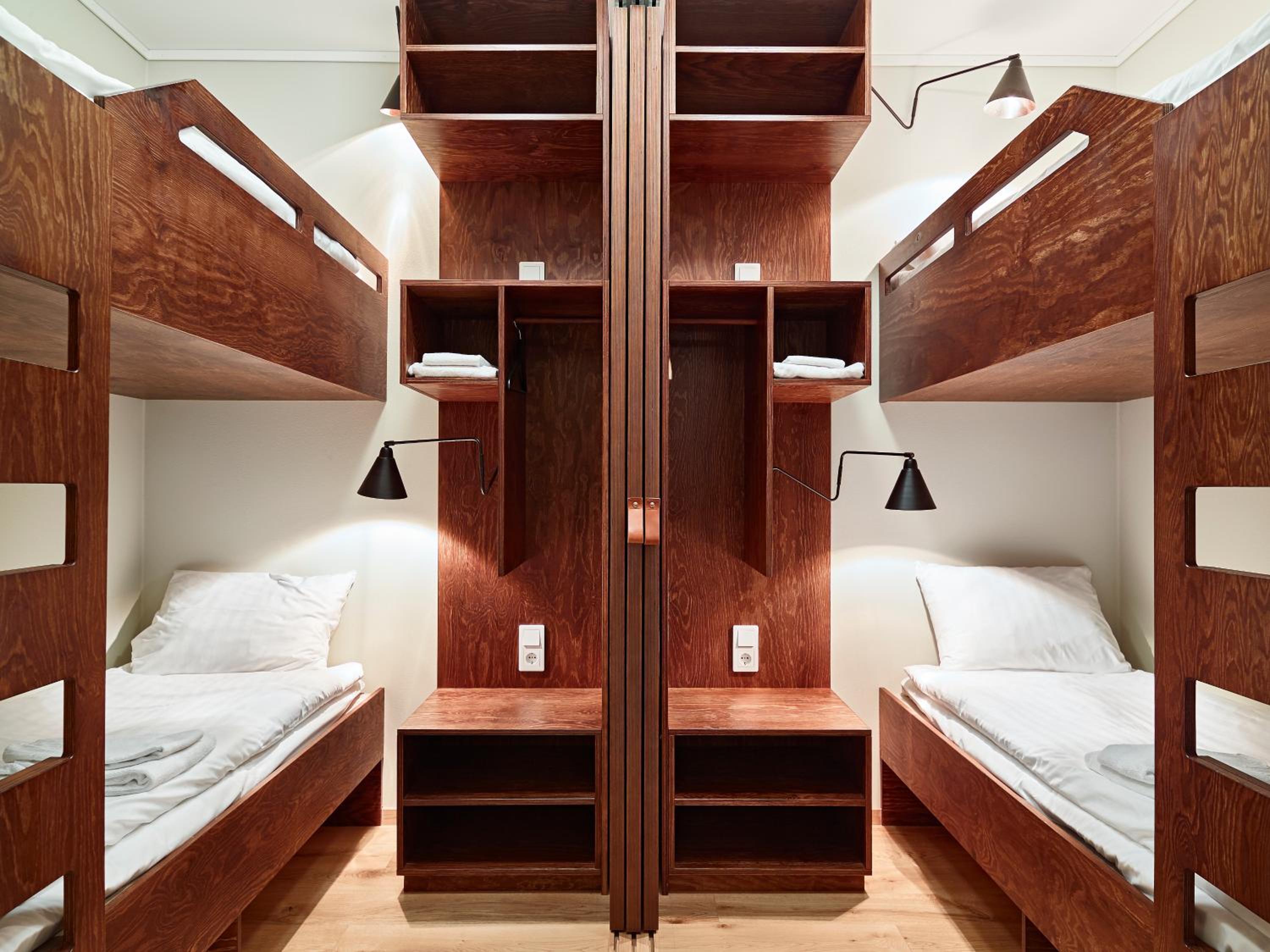 Deluxe Room - Photo 5