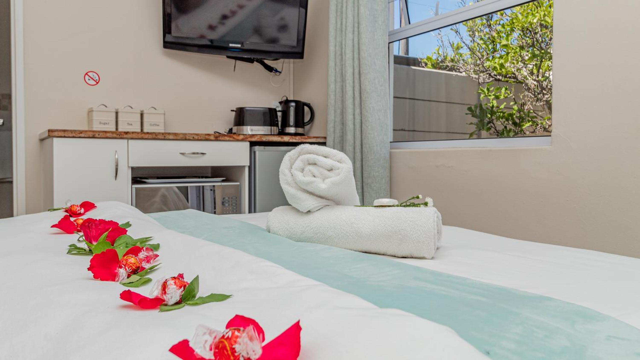 Deluxe Double Room with Shower