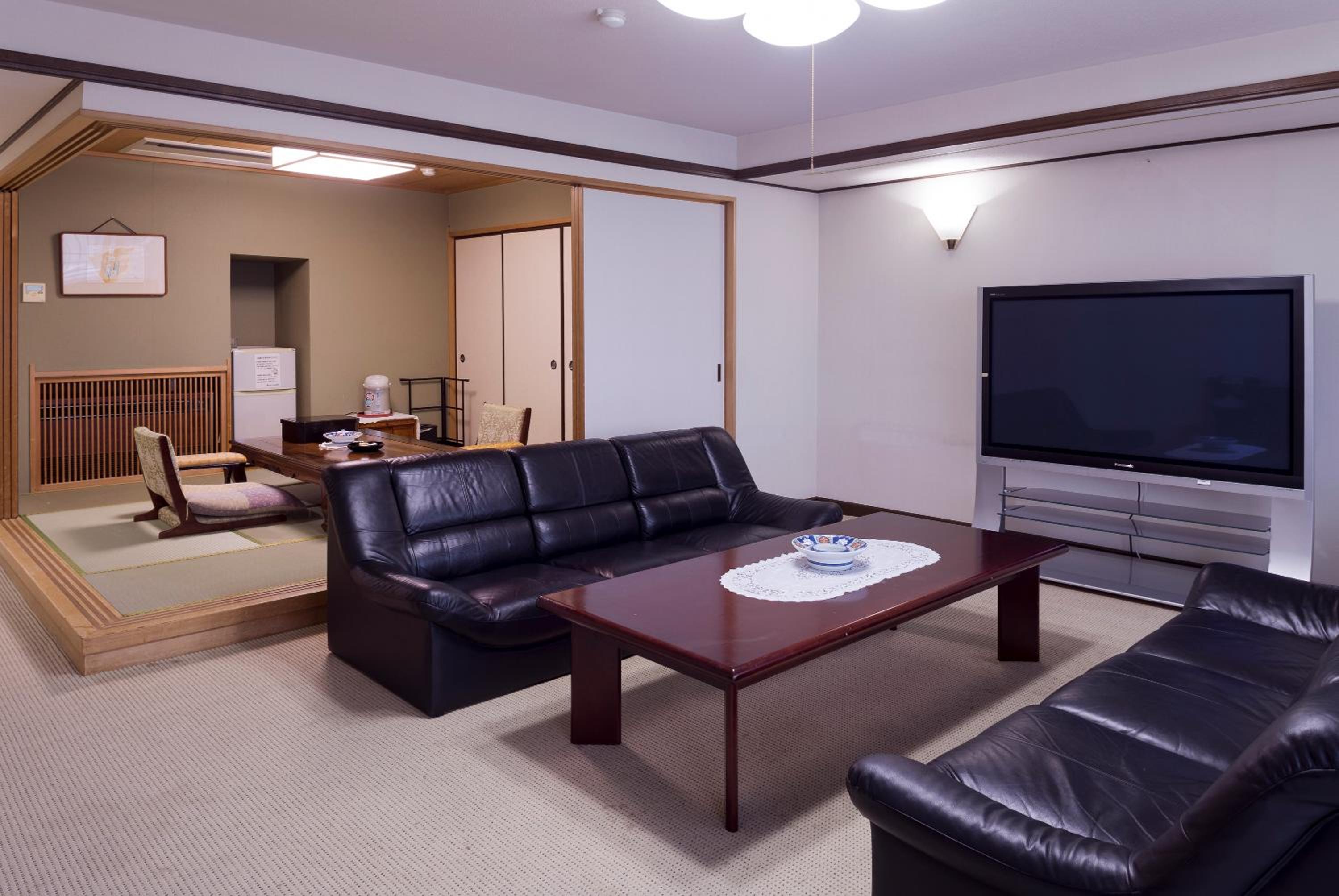 Special Room with Tatami Area - Top Floor photo 3