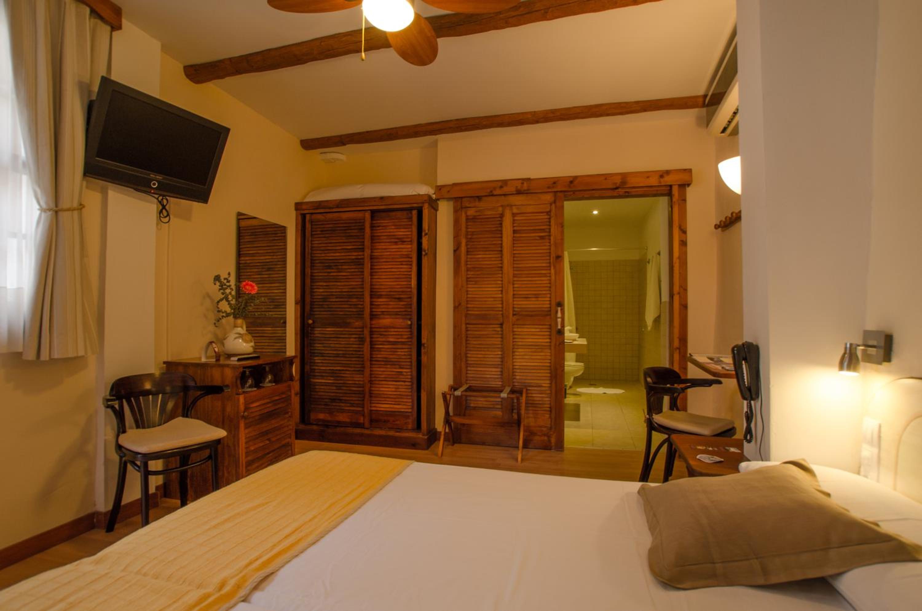Double or Twin Room - Ground Floor photo 3