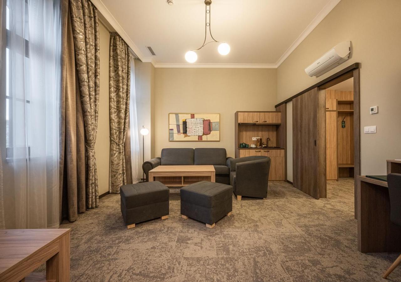 Junior Suite with Balcony and Spa Access photo 1