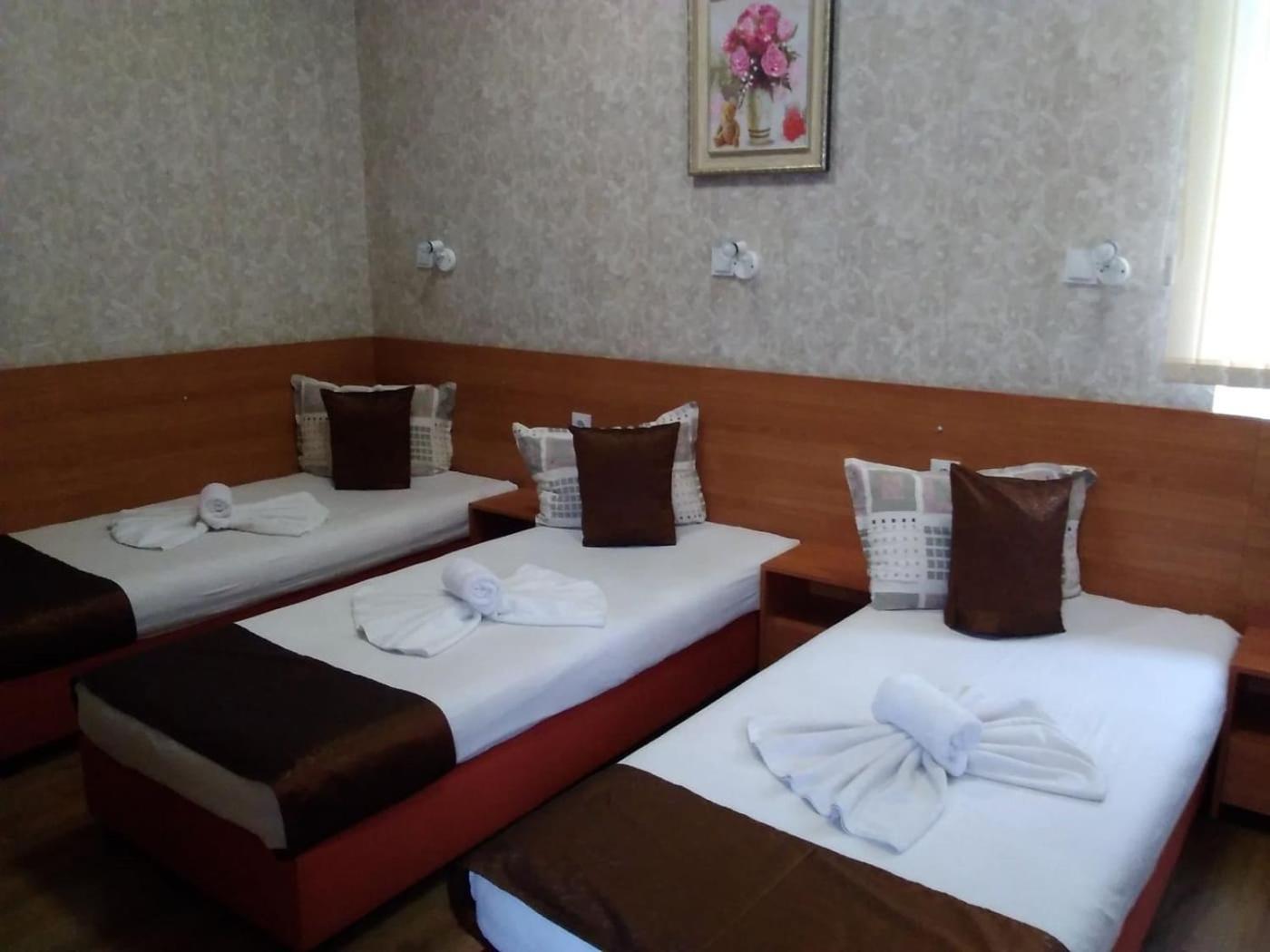 Standard Triple Room - Photo 1