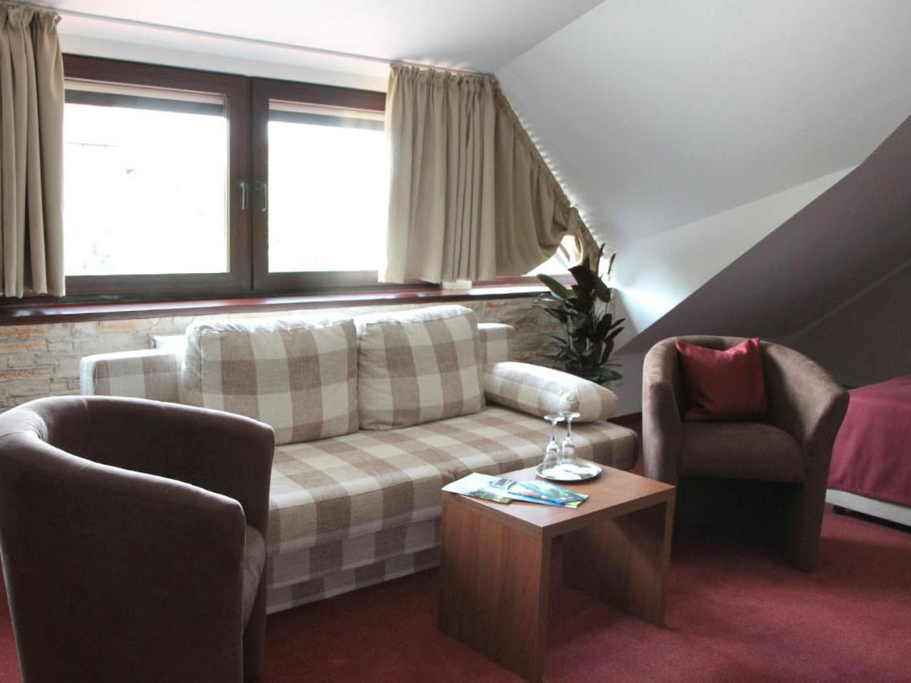 Family Room photo 1