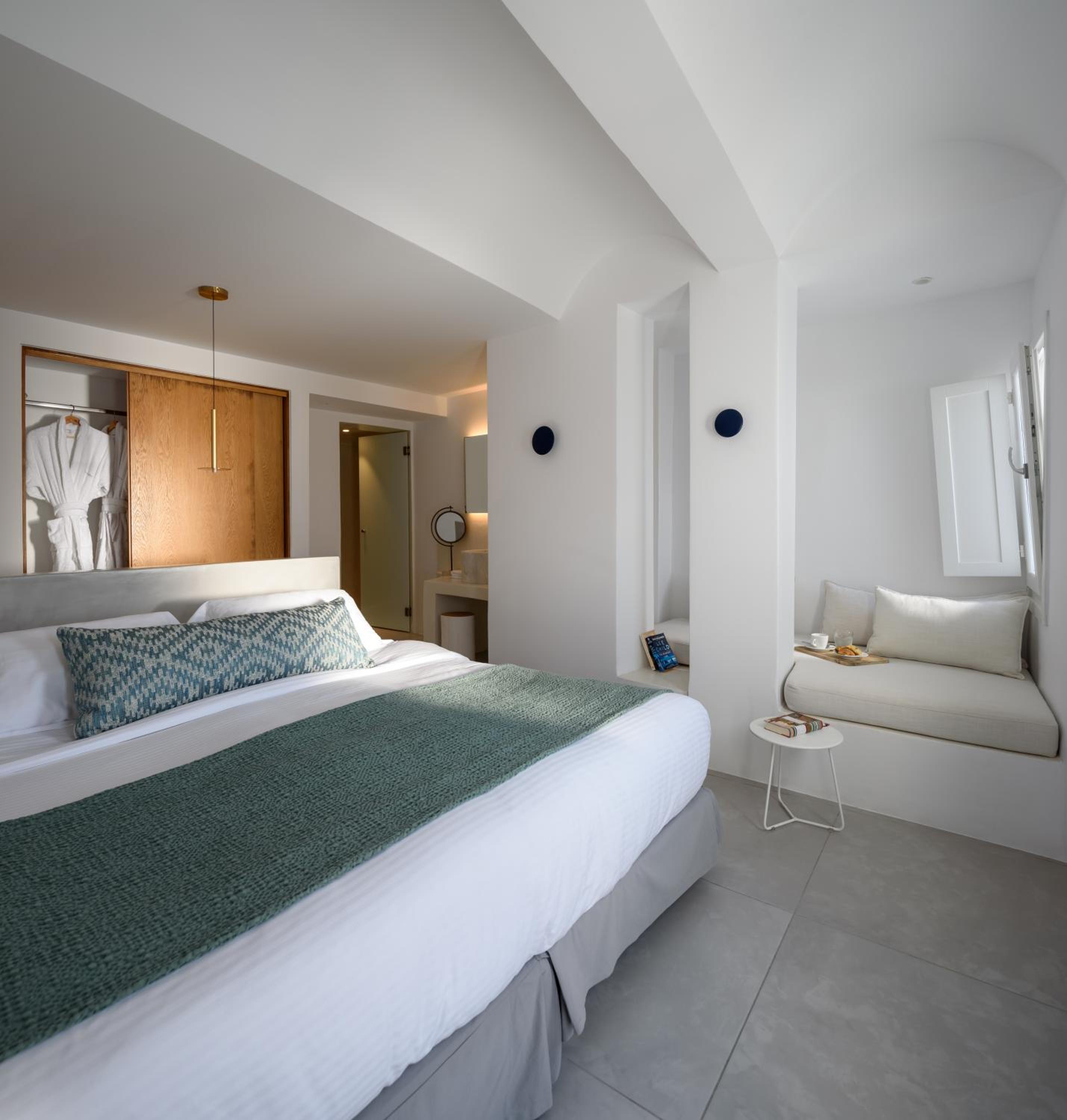 Superior Suite Balcony Caldera View