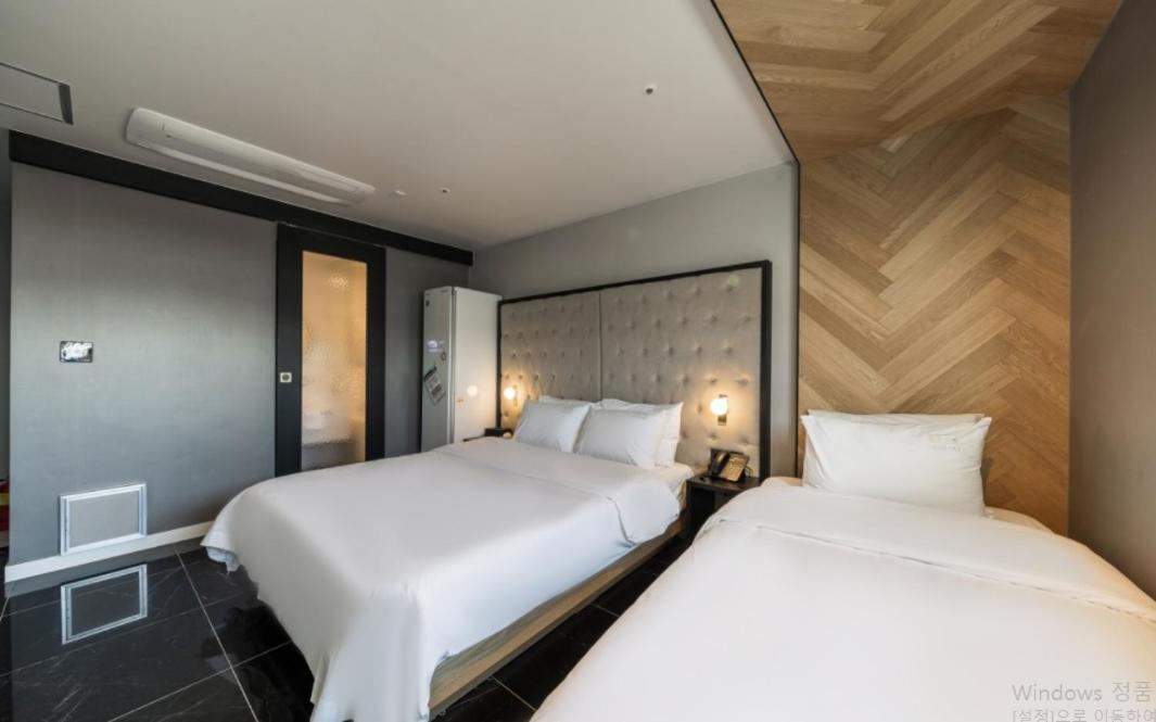 Deluxe Twin Room - Photo 4