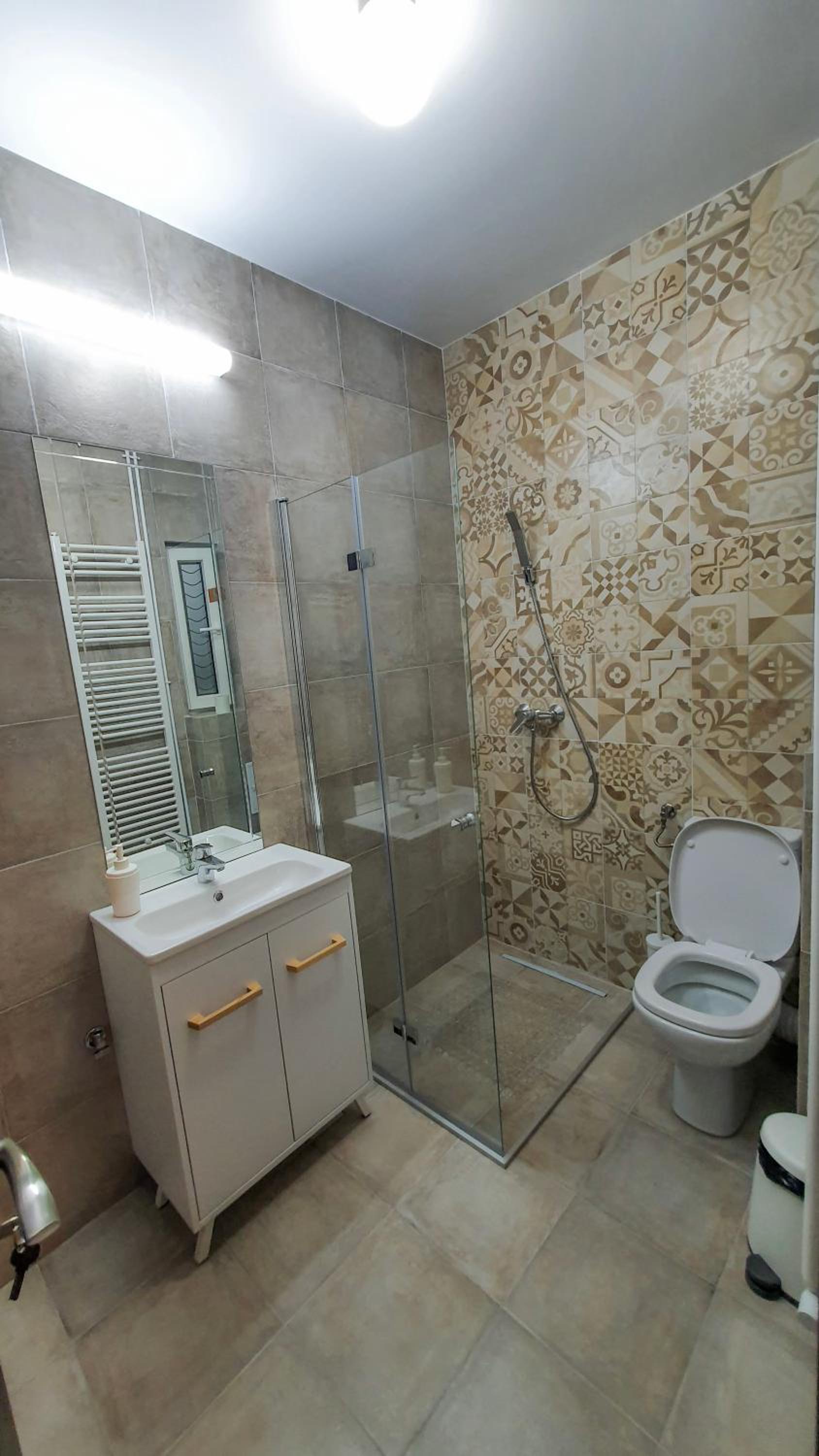 Apartment - Ground Floor - Photo 3
