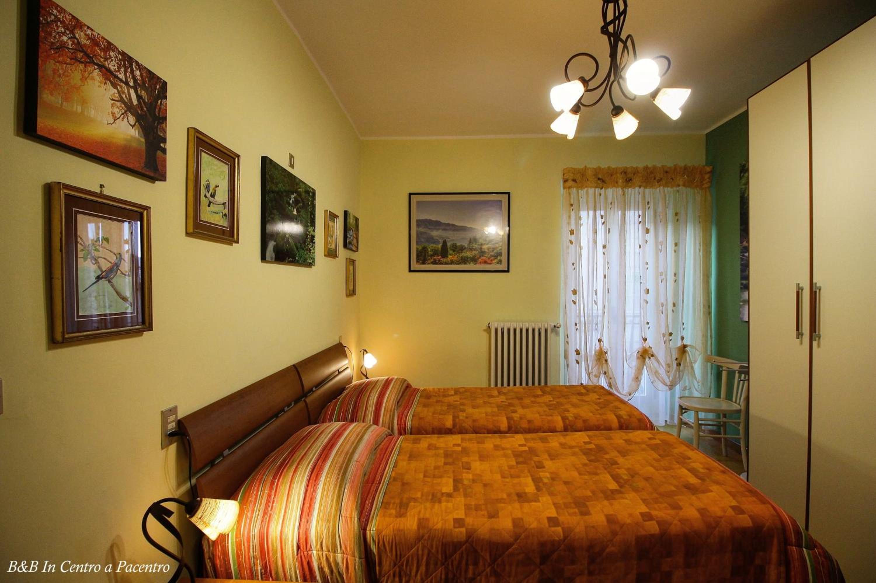 Triple Room with Private External Bathroom