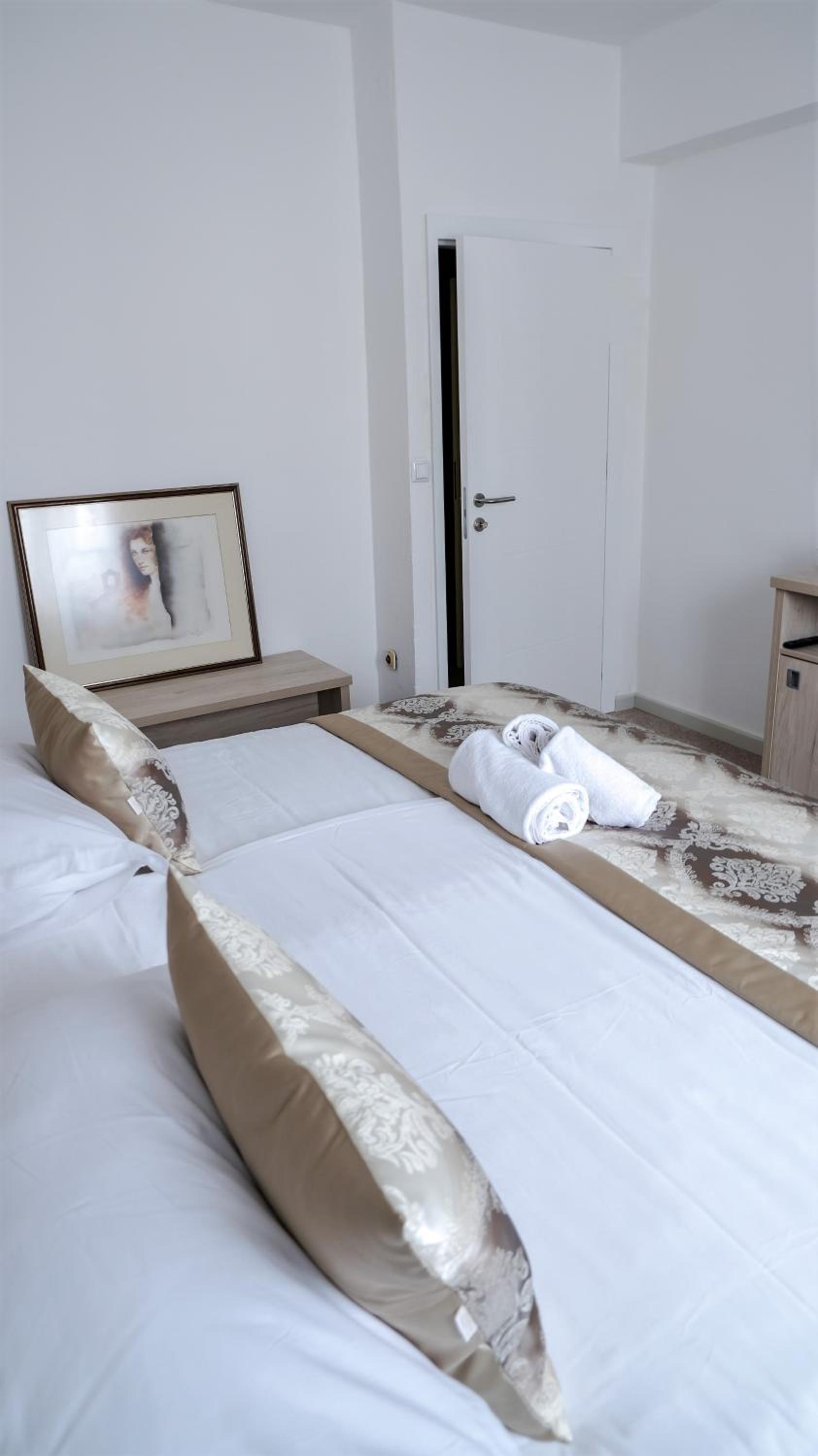 Suite (4 Adults) - Photo 27