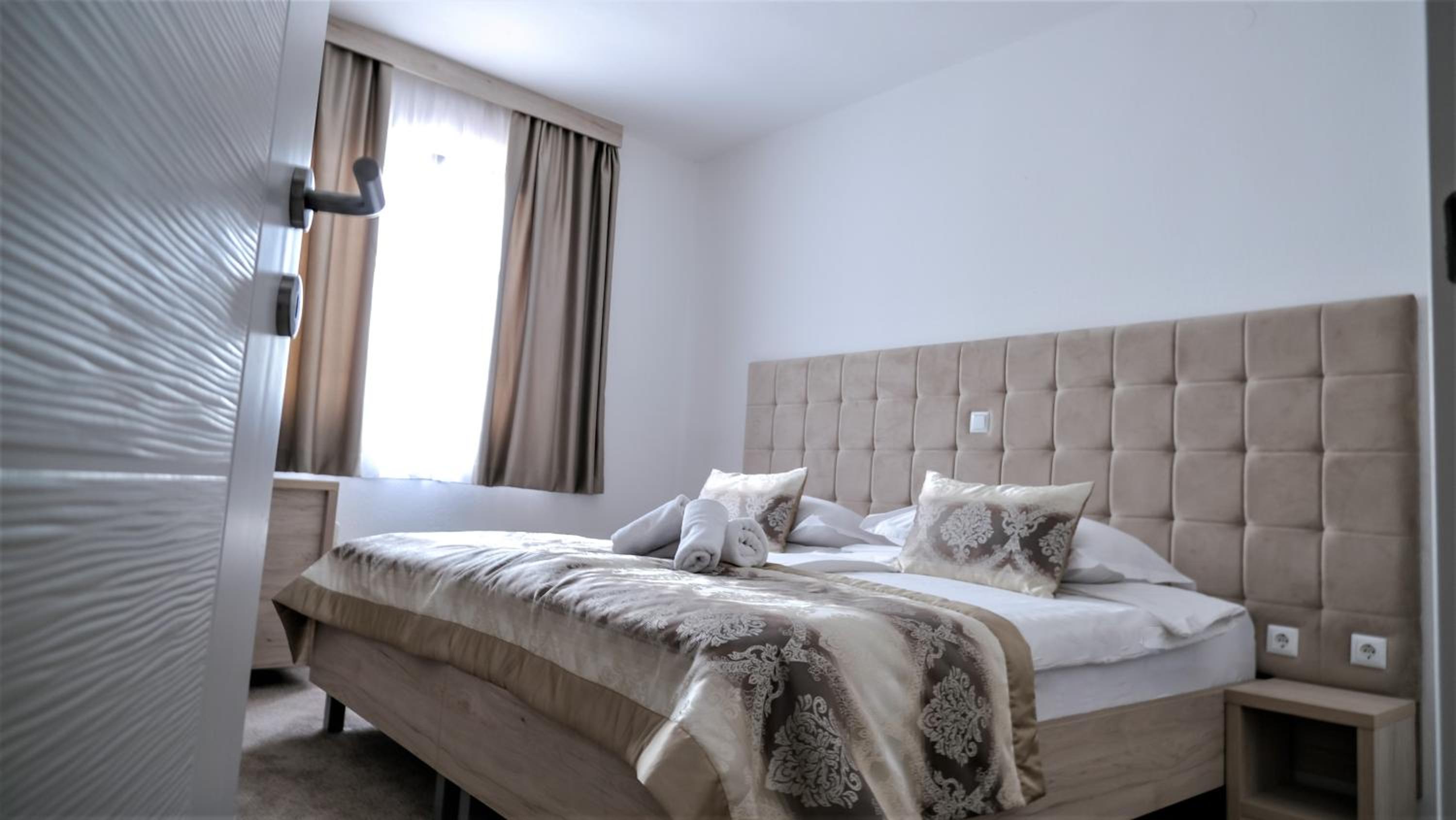 Suite (4 Adults) - Photo 25