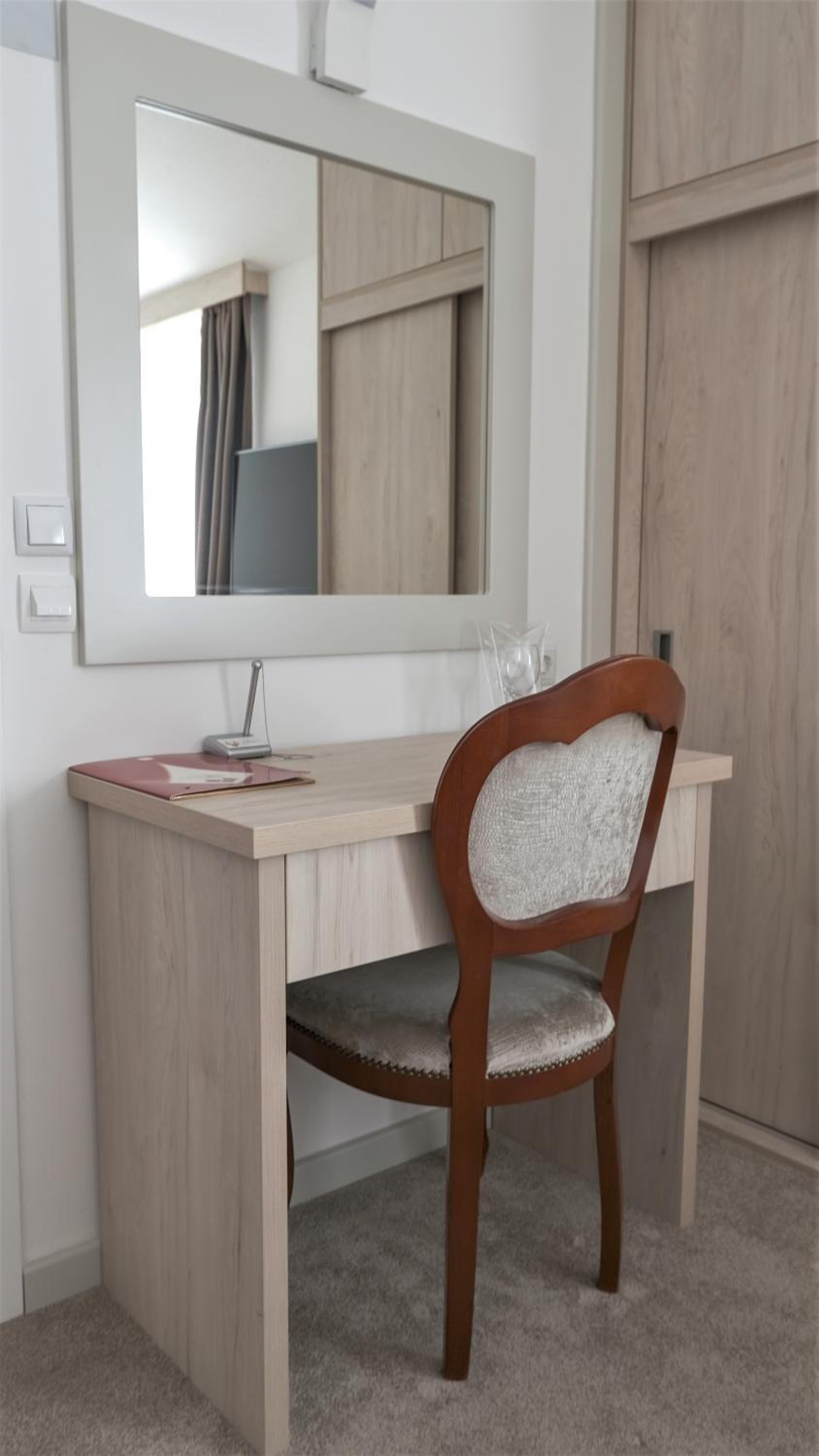 Double Room - Photo 6