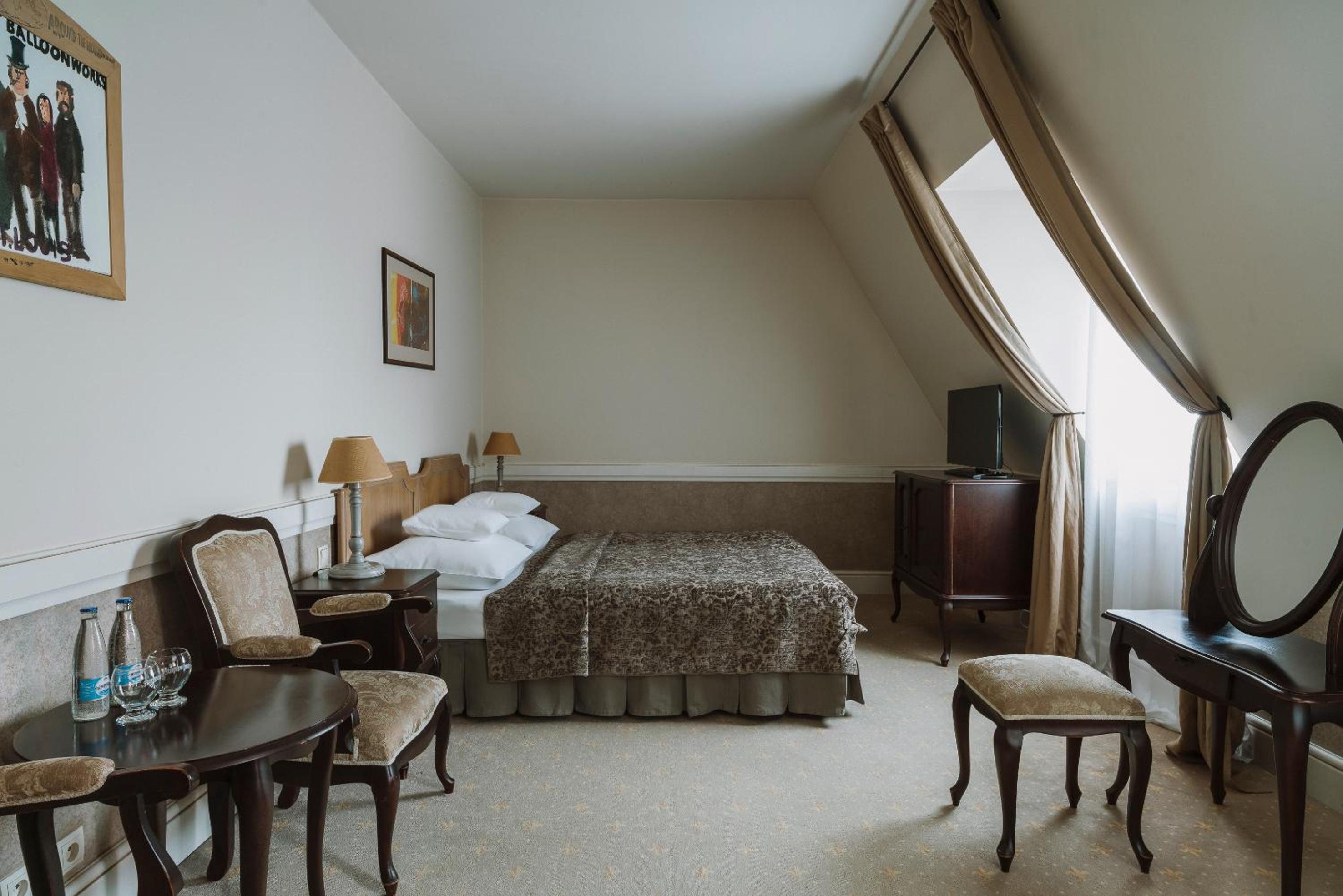 Superior Double or Twin Room photo 3