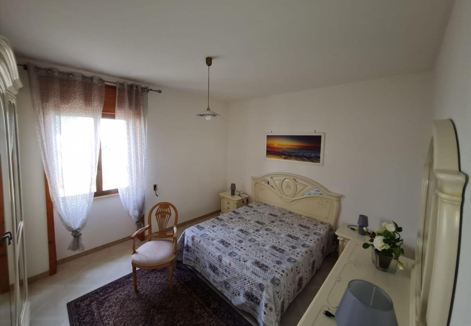 Two-Bedroom House - Photo 31