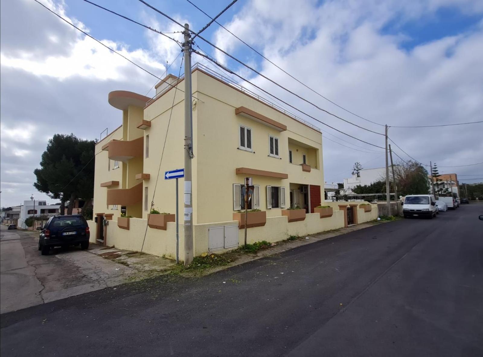 Two-Bedroom House - Photo 23