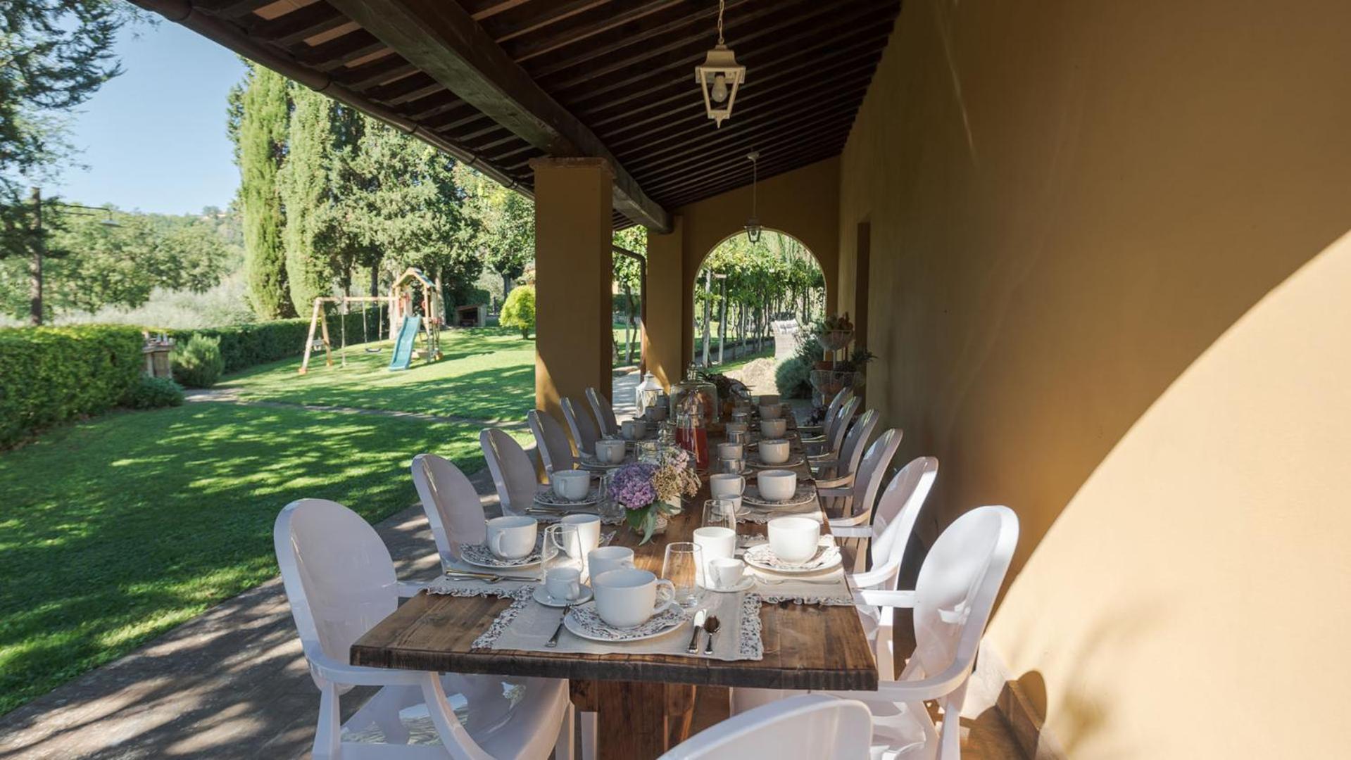 Villa photo 2