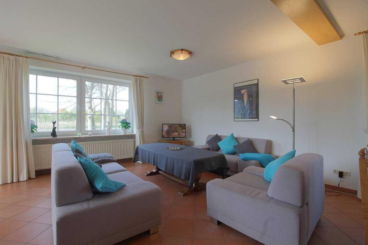 Three-Bedroom House photo 1