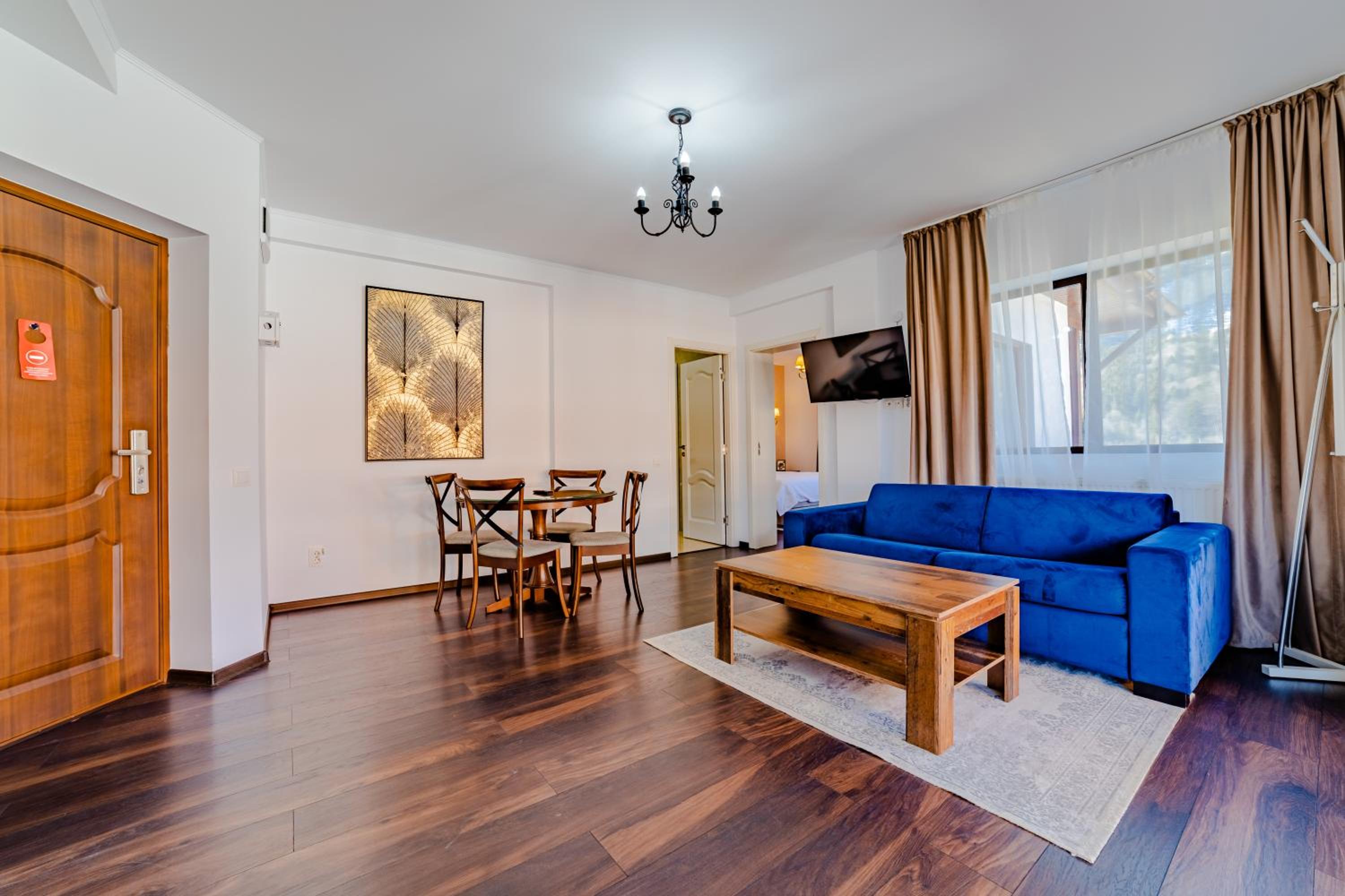 Apartment with Mountain View - Photo 19