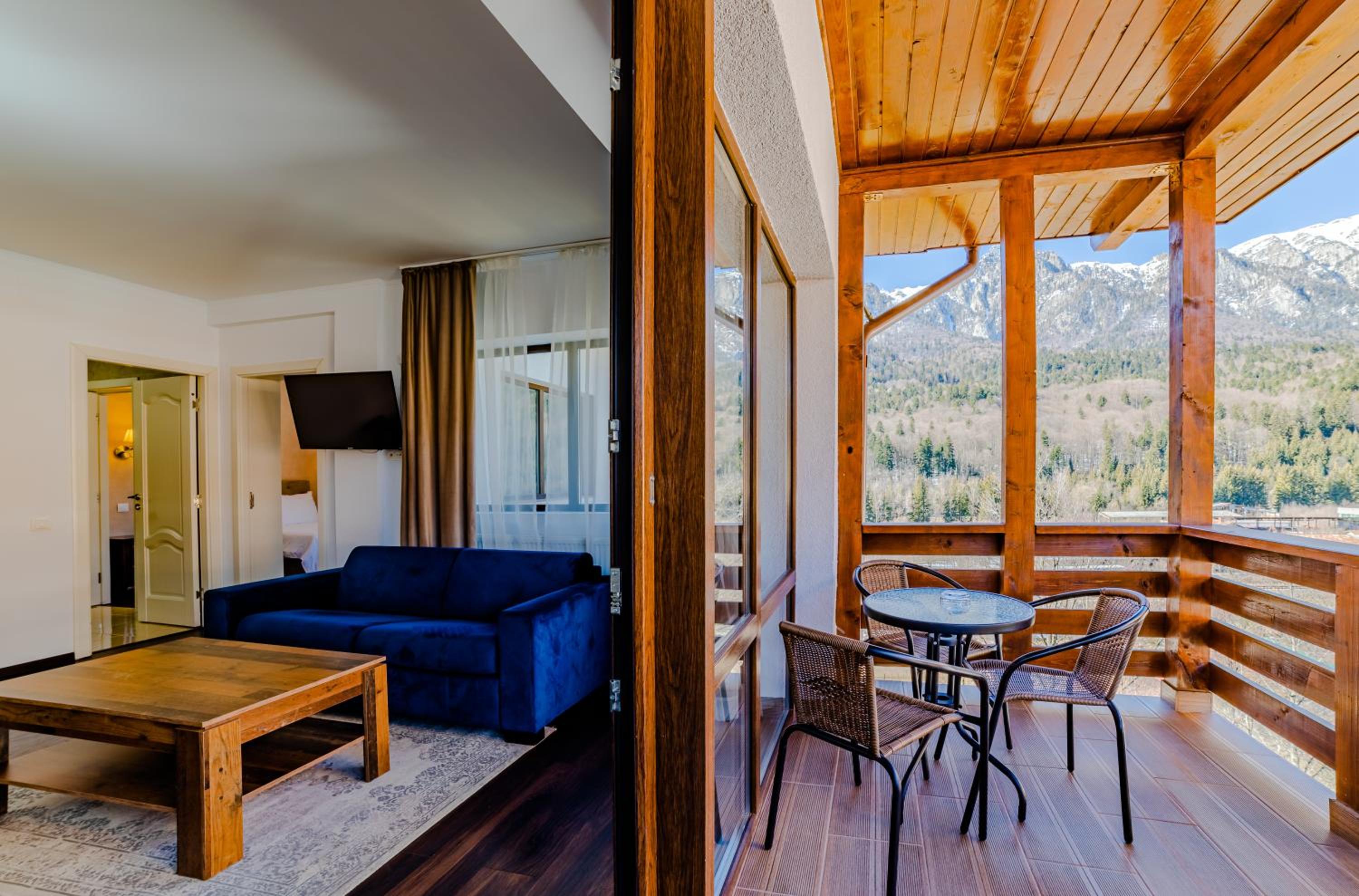 Apartment with Mountain View - Photo 15