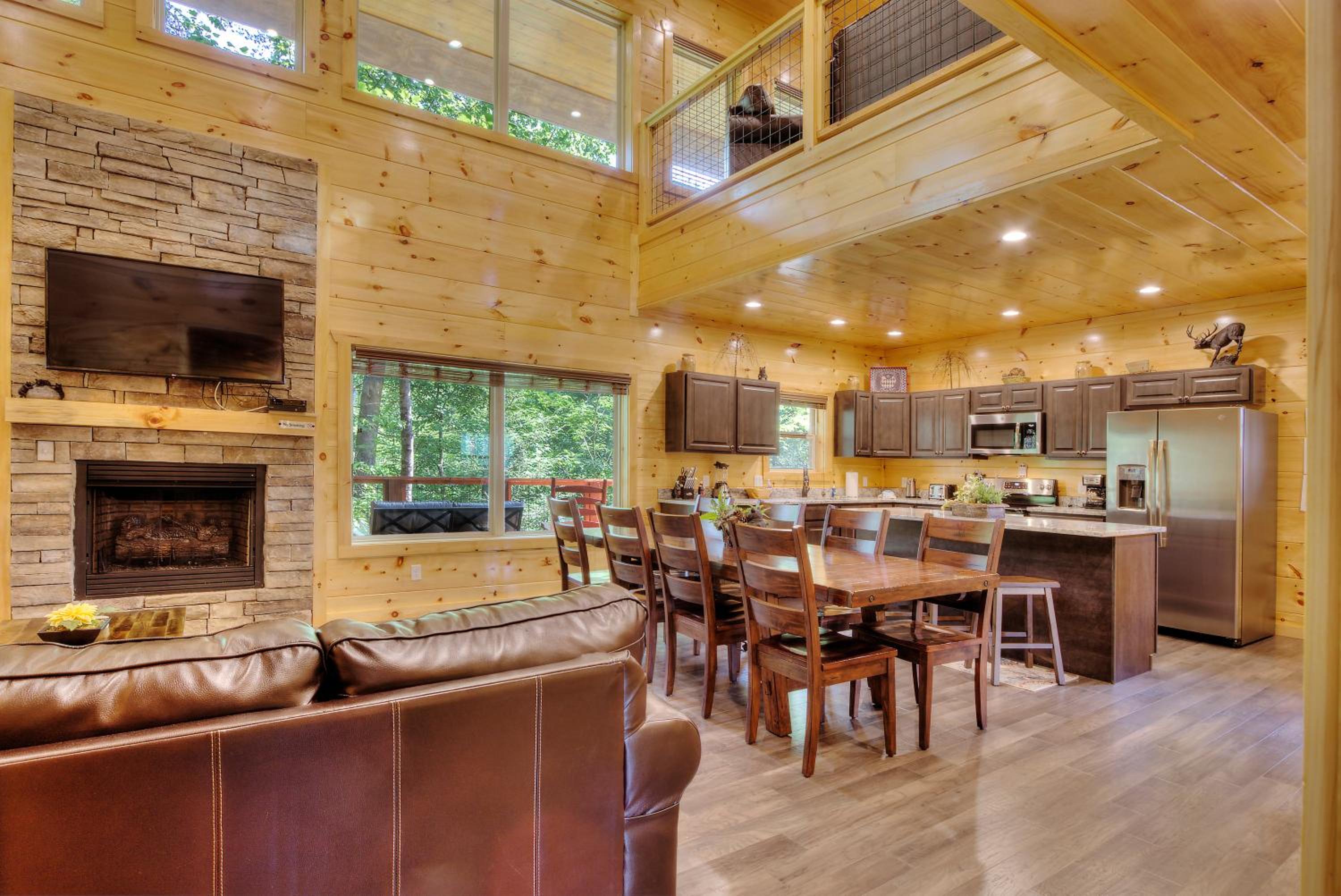 Five-Bedroom House - Photo 55