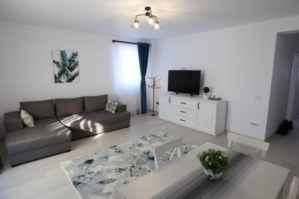 Two-Bedroom Apartment photo 3
