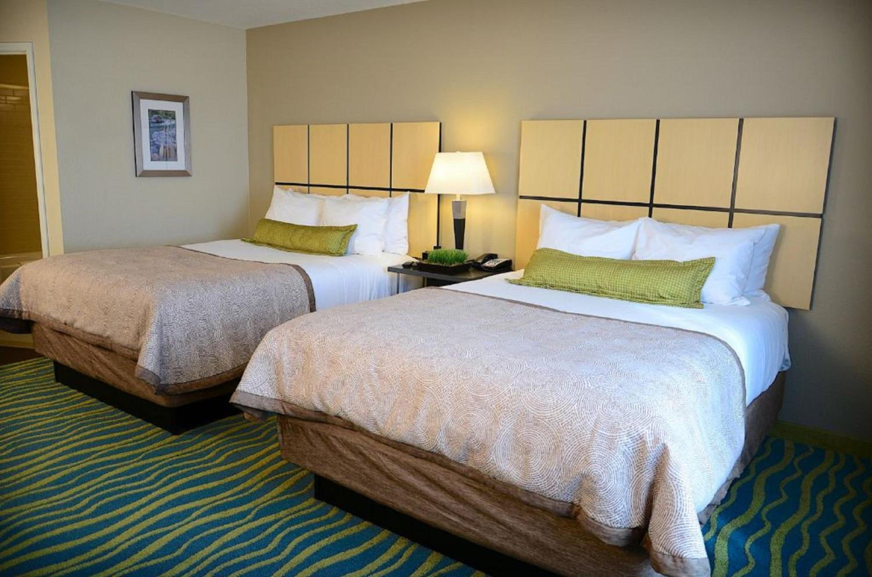 Queen Studio with Two Queen Beds - Hearing Accessible