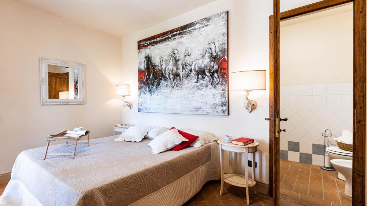 Nine-Bedroom Villa photo 2