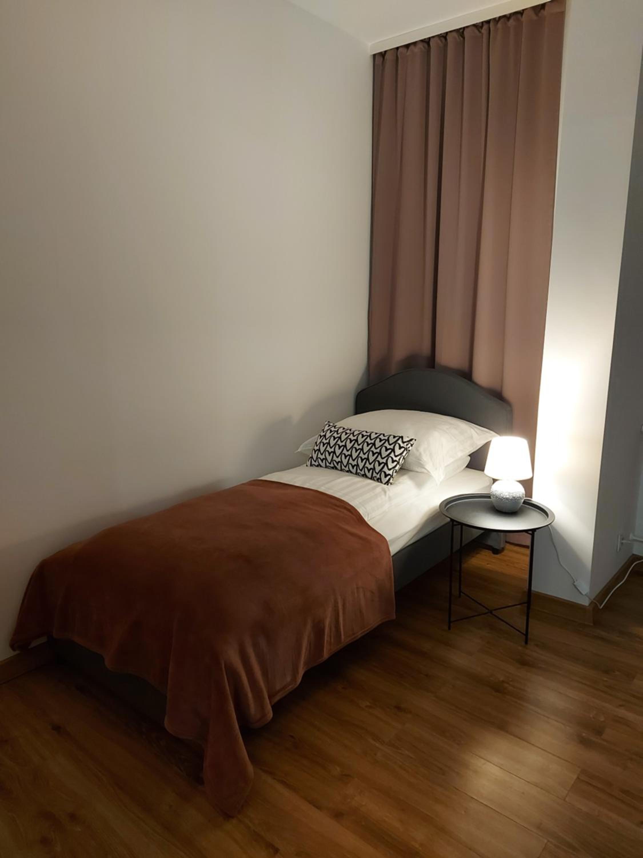 One-Bedroom Apartment - Photo 8