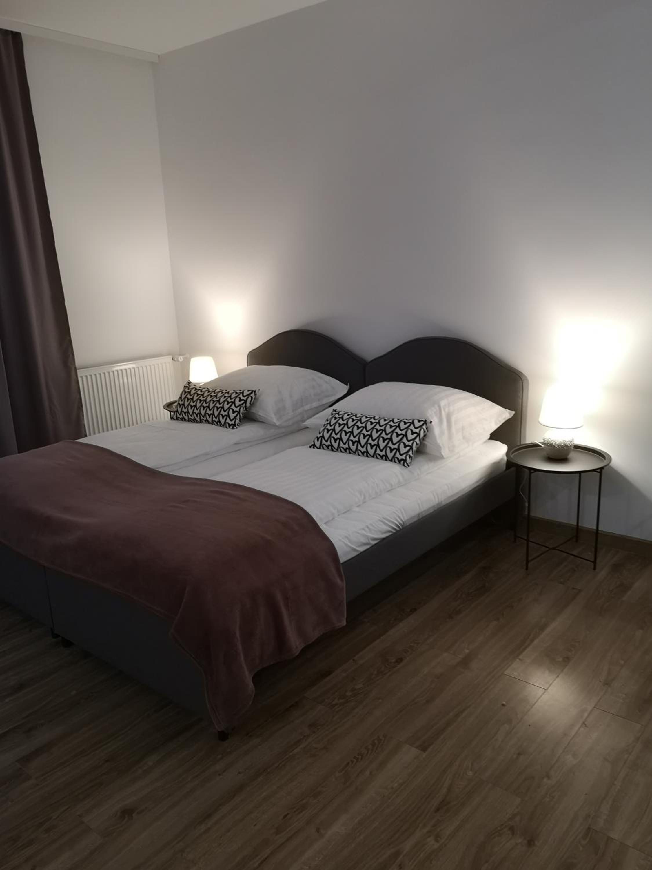 One-Bedroom Apartment - Photo 9