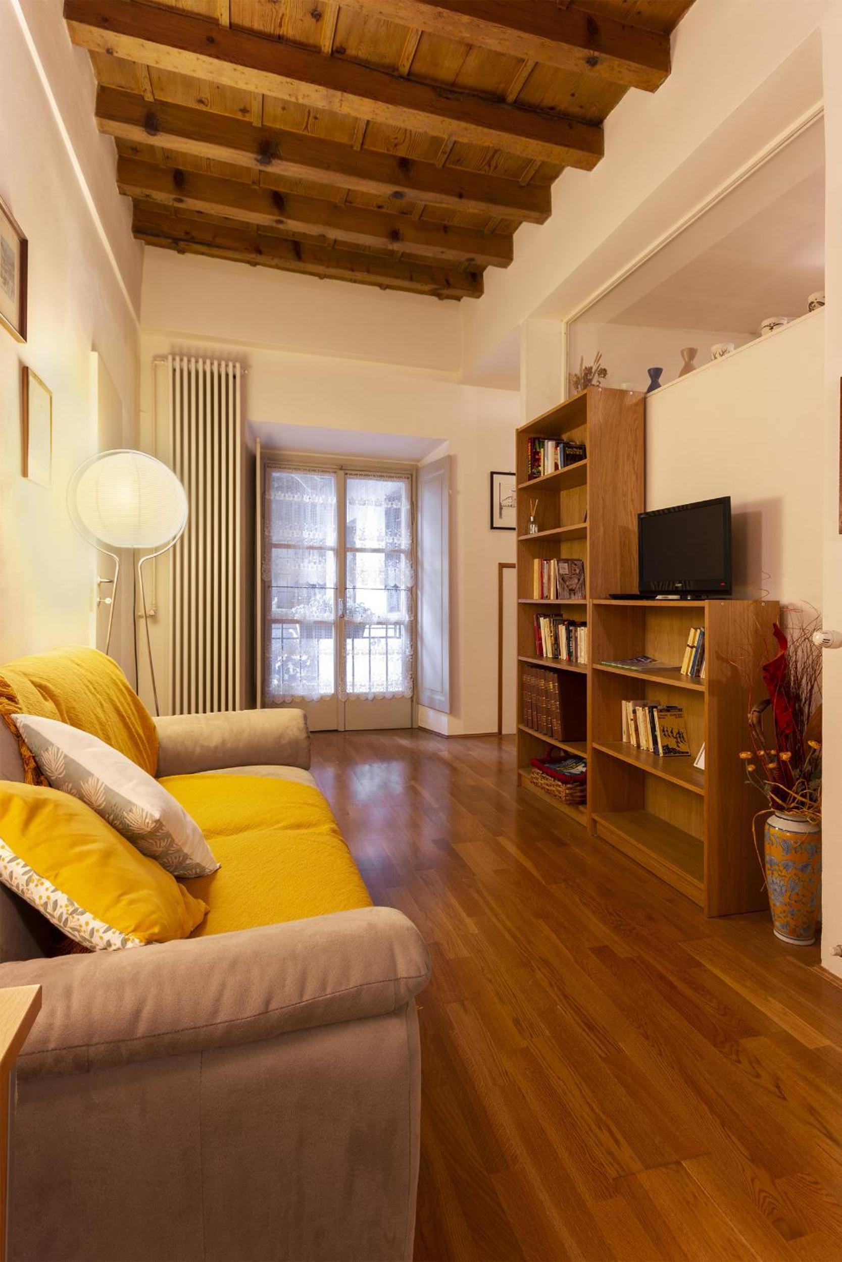Apartment photo 1