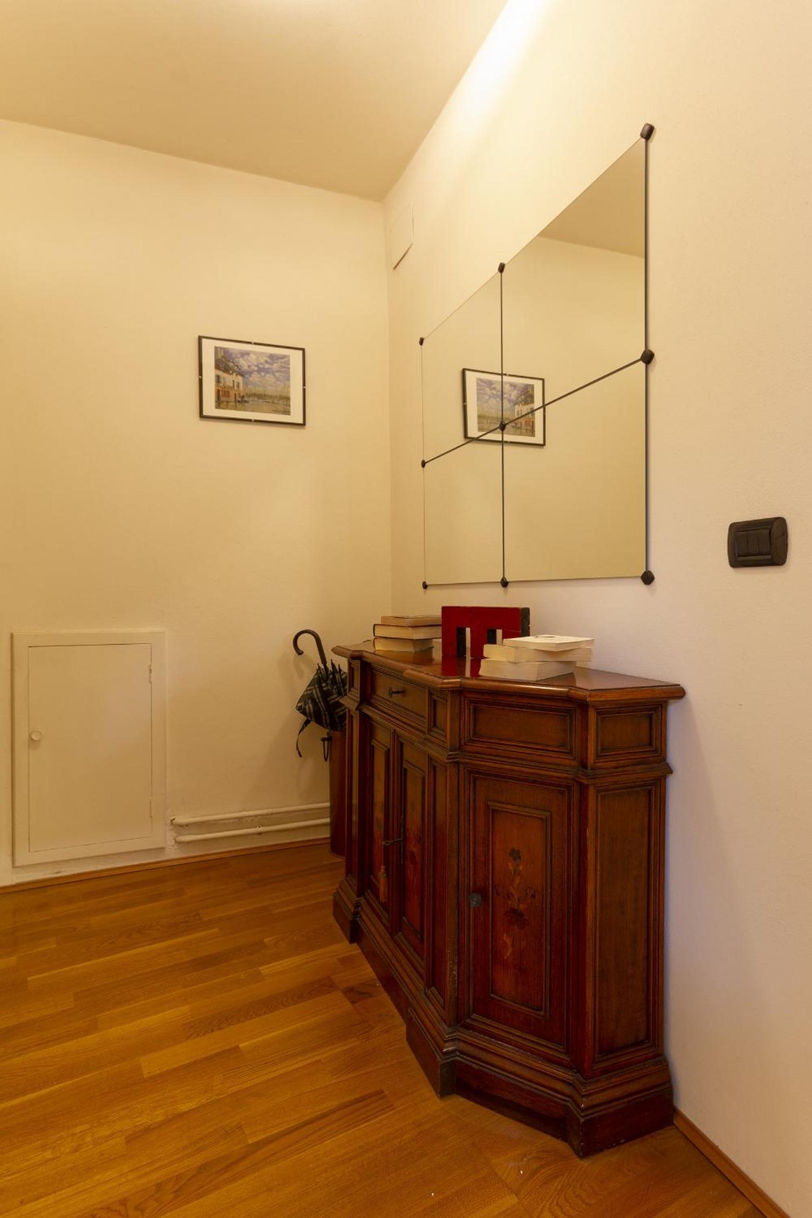 Apartment photo 3