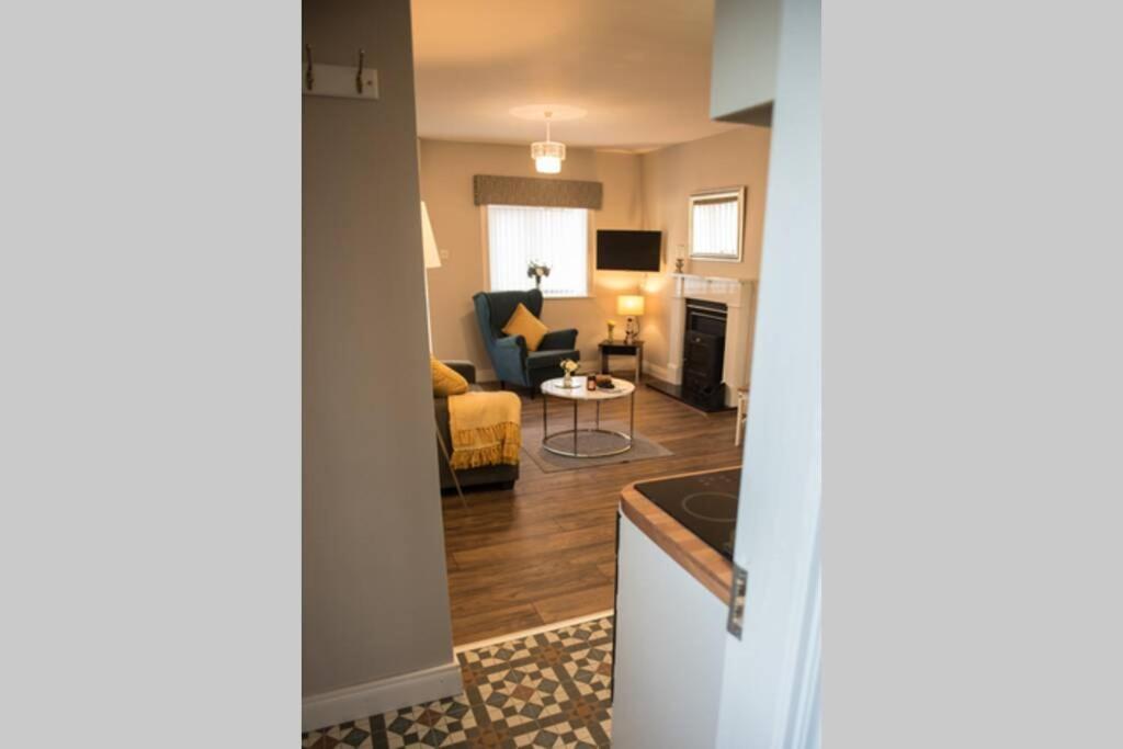 One-Bedroom Apartment - Photo 5