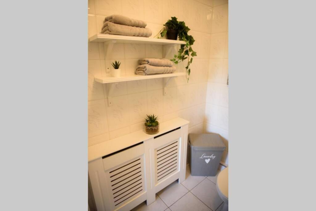One-Bedroom Apartment - Photo 8