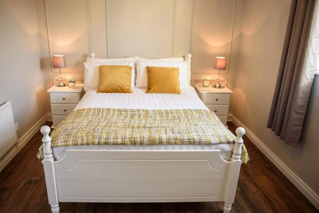 One-Bedroom Apartment - Photo 9