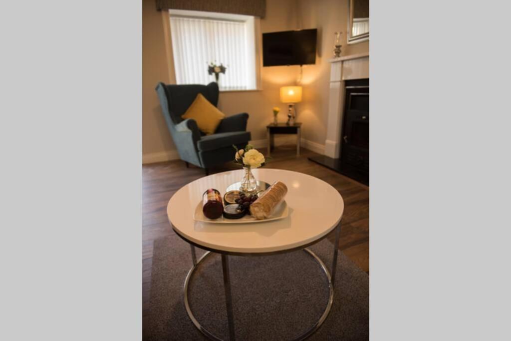 One-Bedroom Apartment - Photo 15