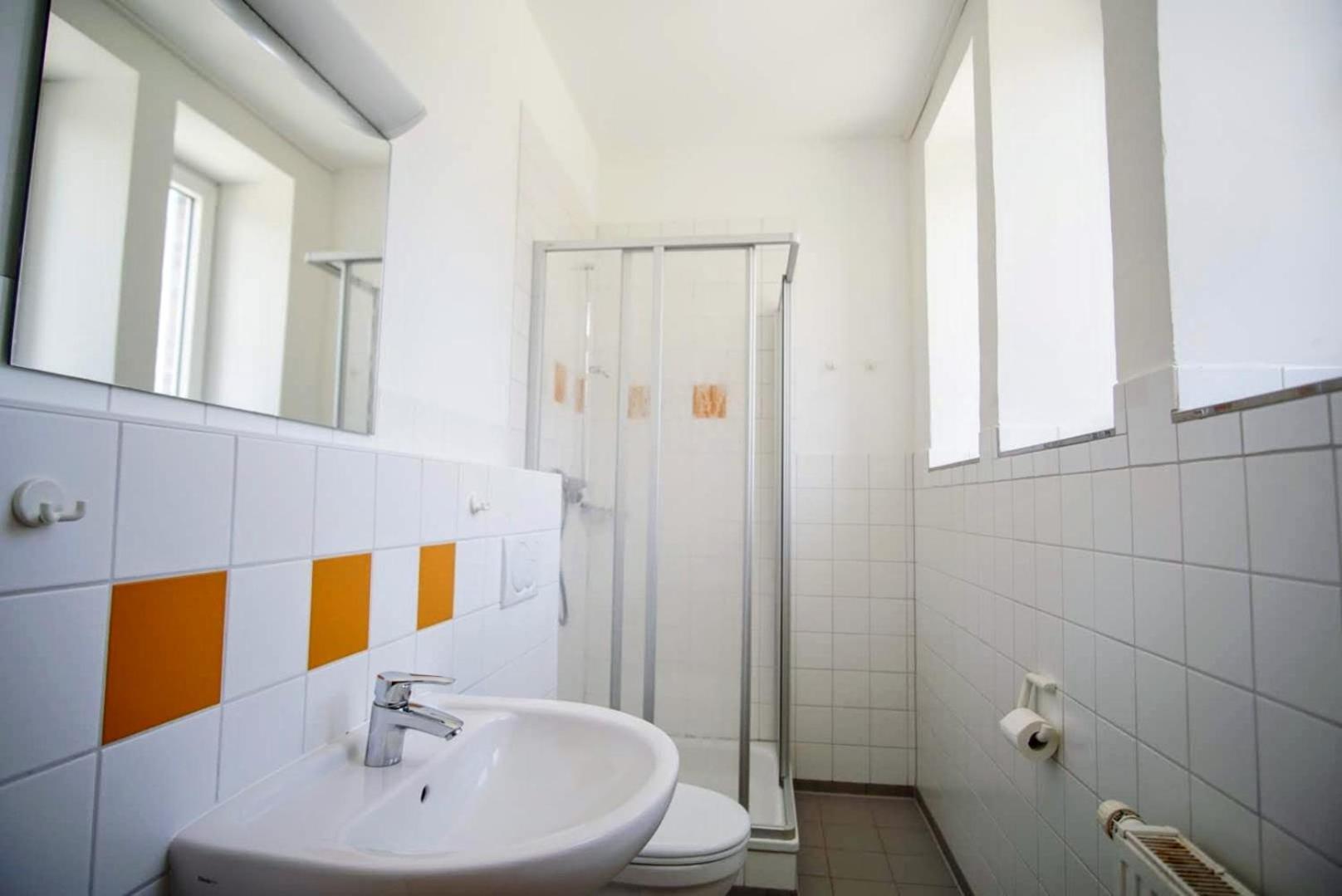 Quadruple Room with Private Bathroom photo 2