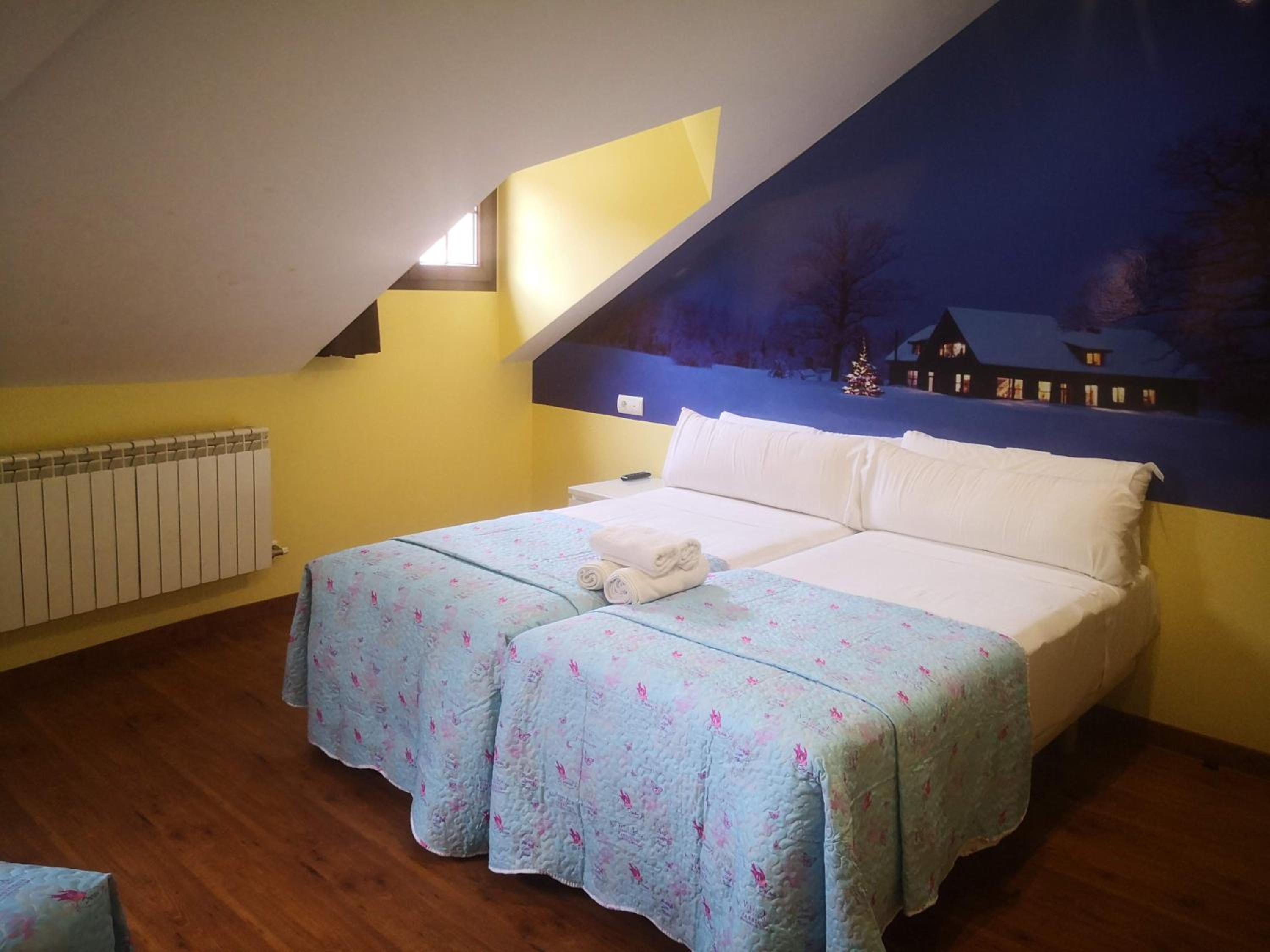 Basic Triple Room photo 3