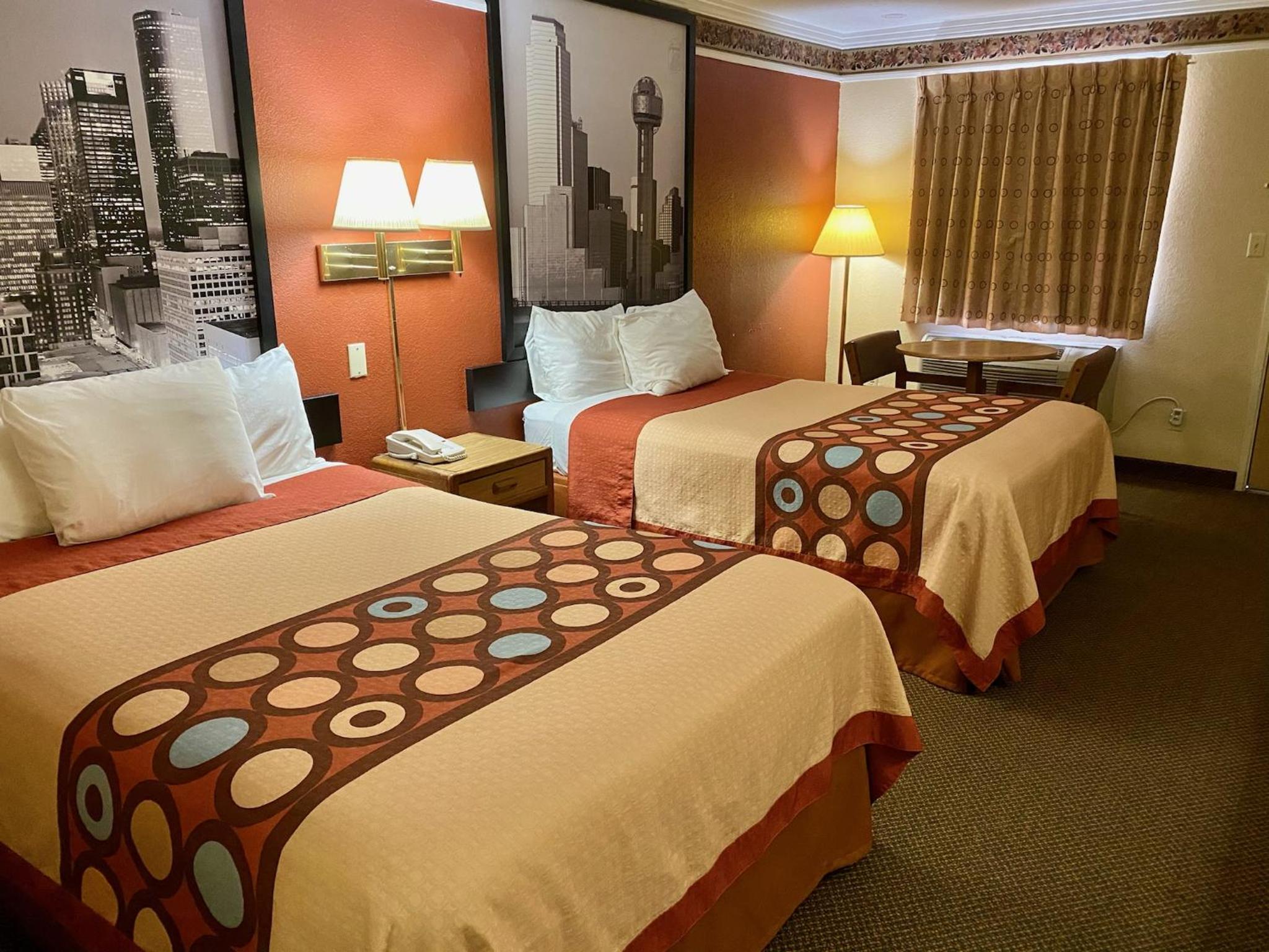 Double Room with Two Double Beds - Smoking - Photo 6