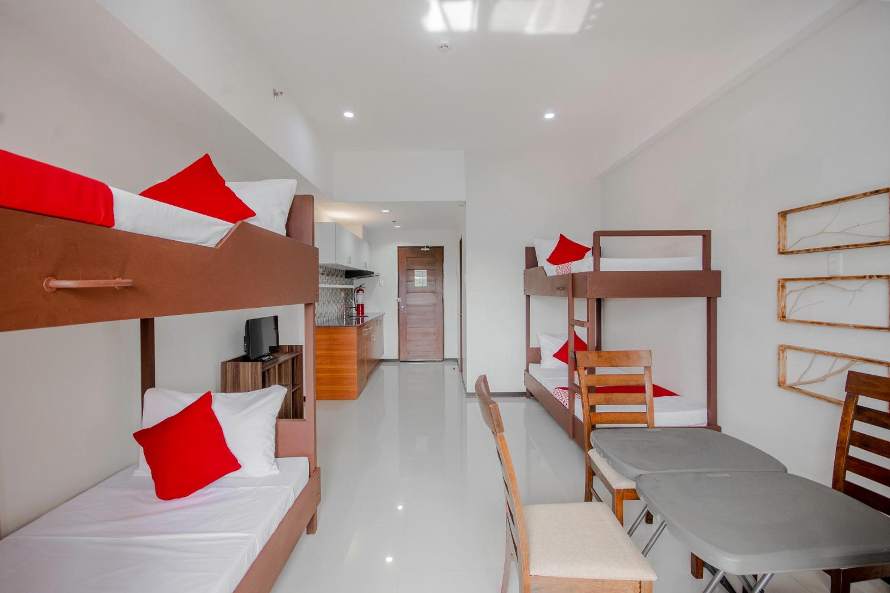 4-Bed Mixed Dormitory Room