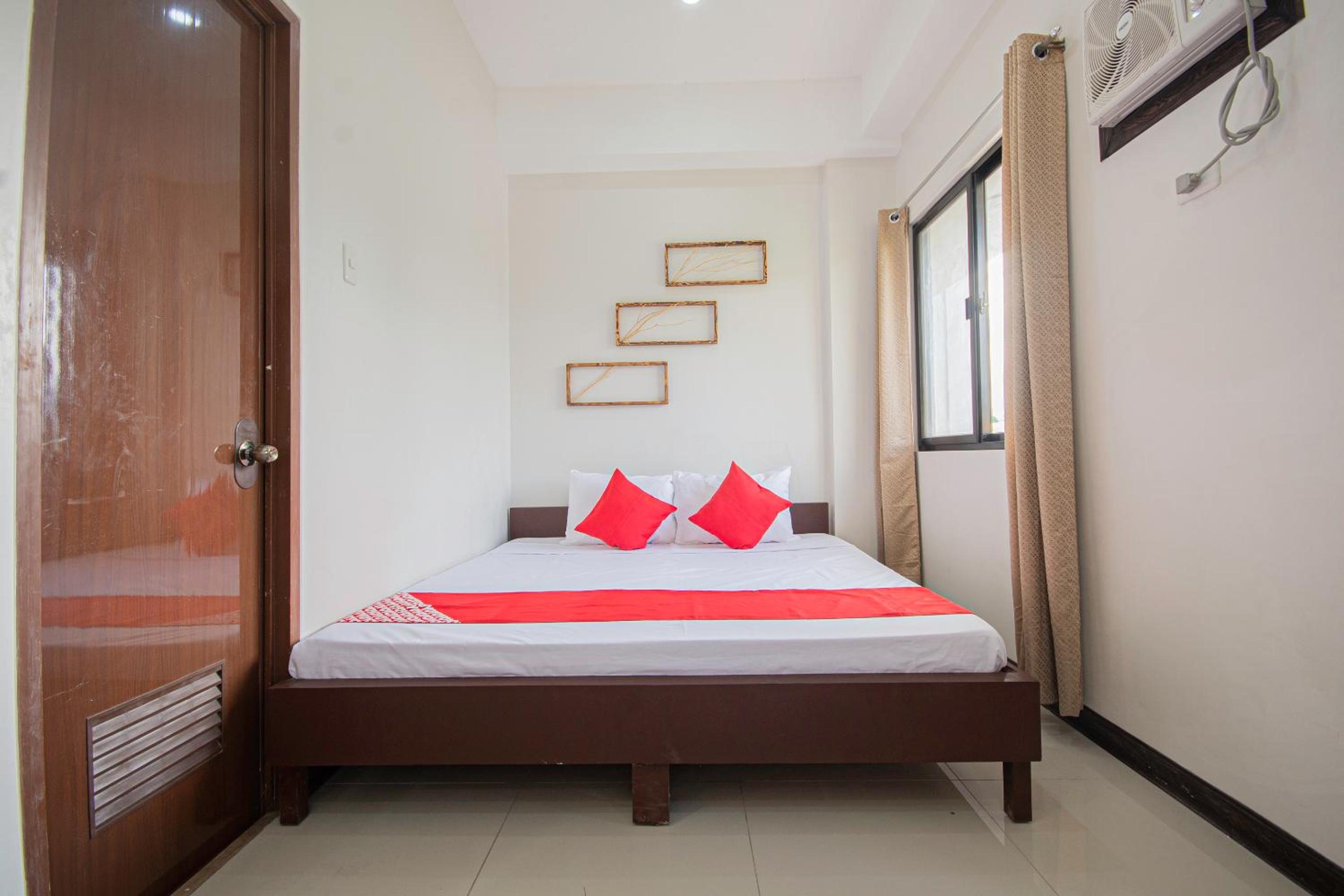 Deluxe Double Room - Photo 1