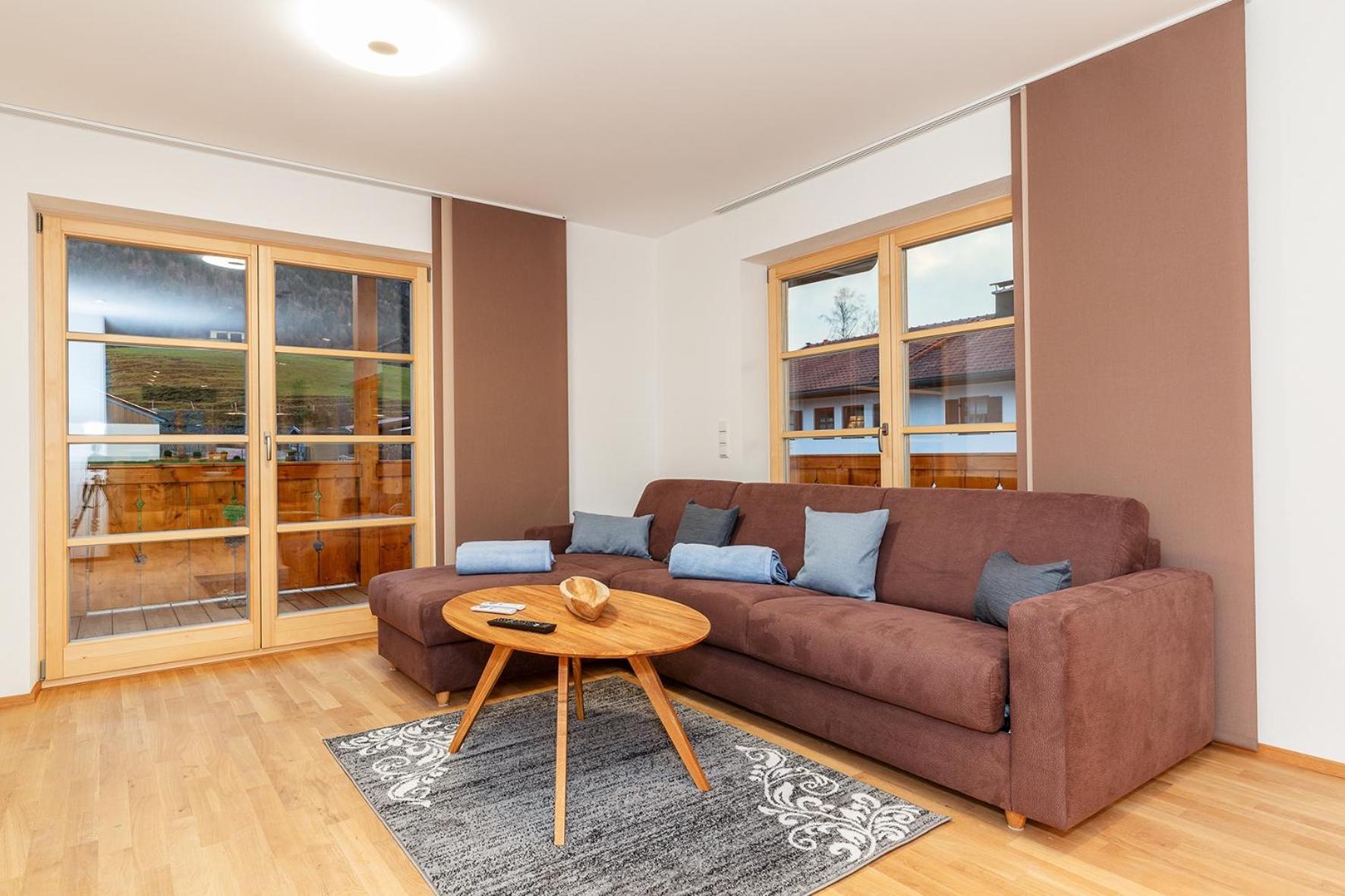 Apartment with Balcony photo 1