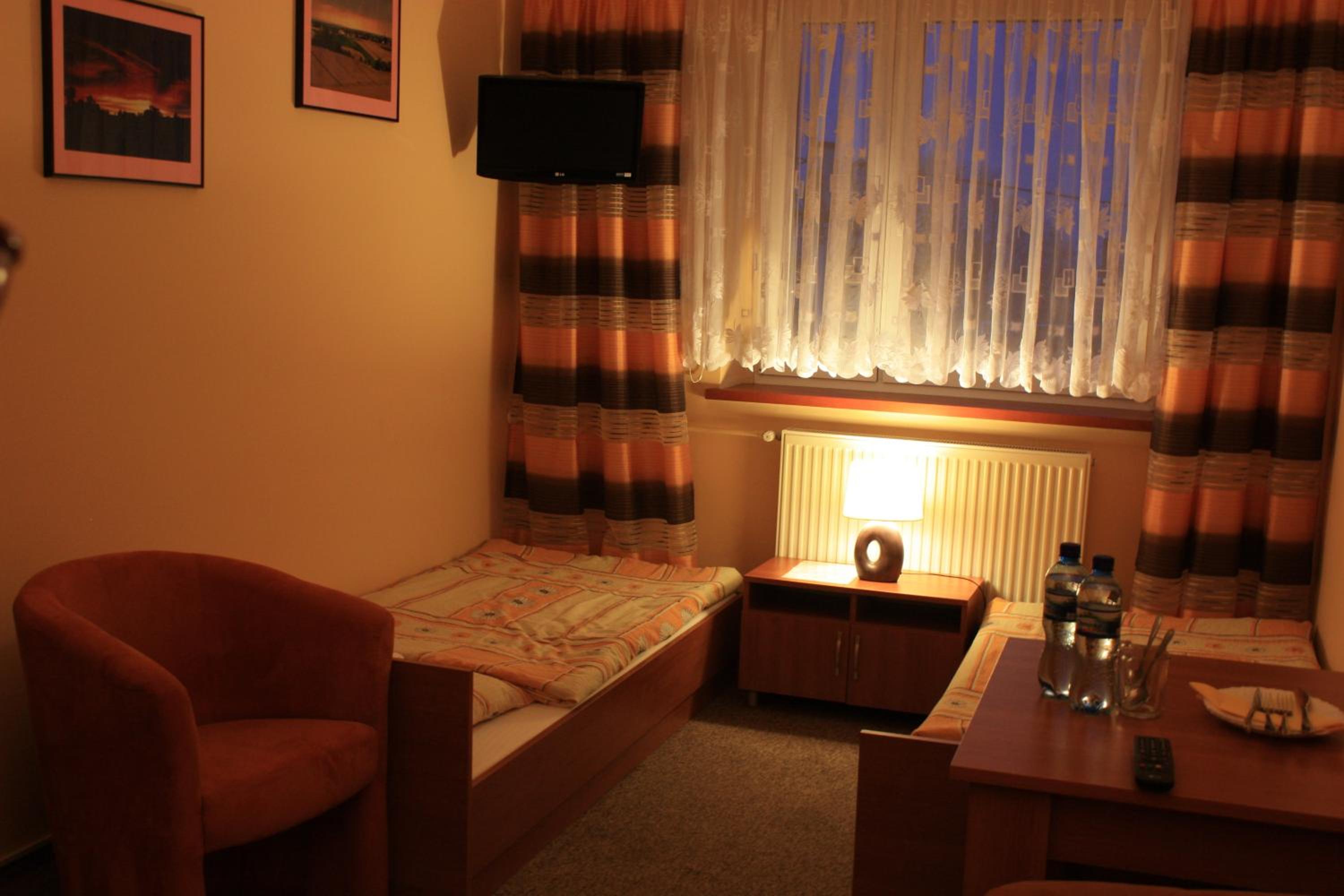Triple Room - Photo 1